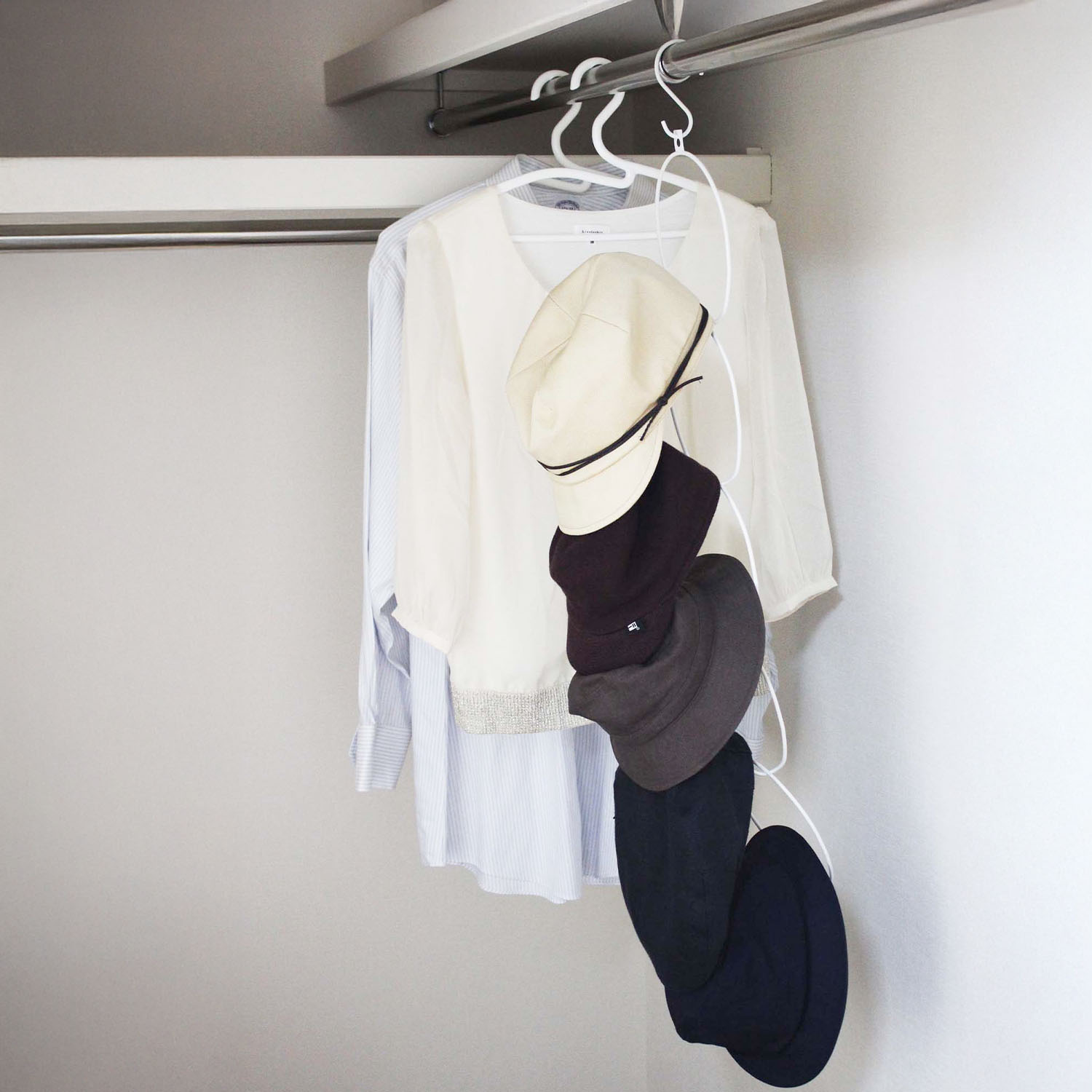 Rings Over-The-Door Hanger