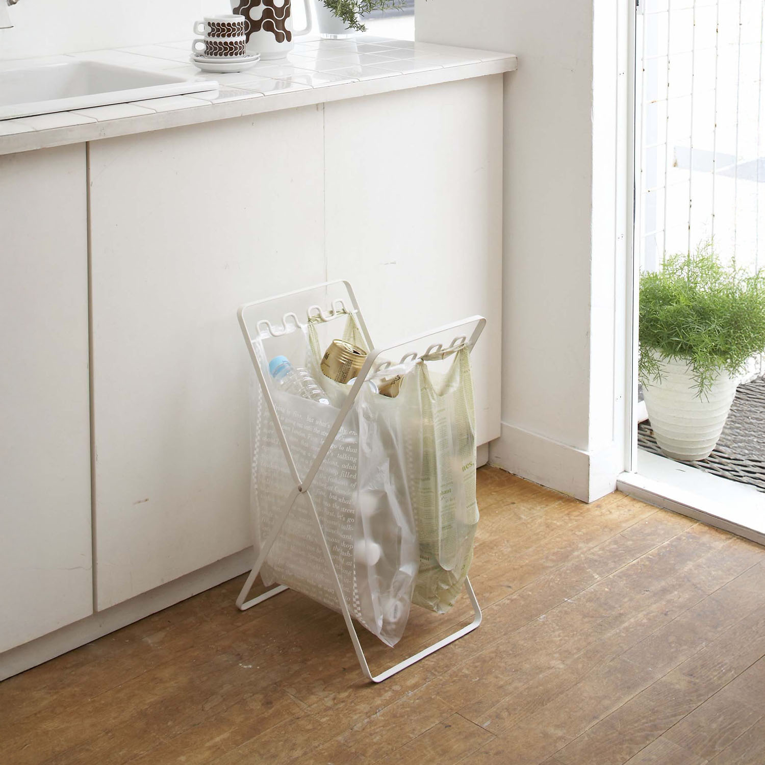 Tower Register Bag Stand