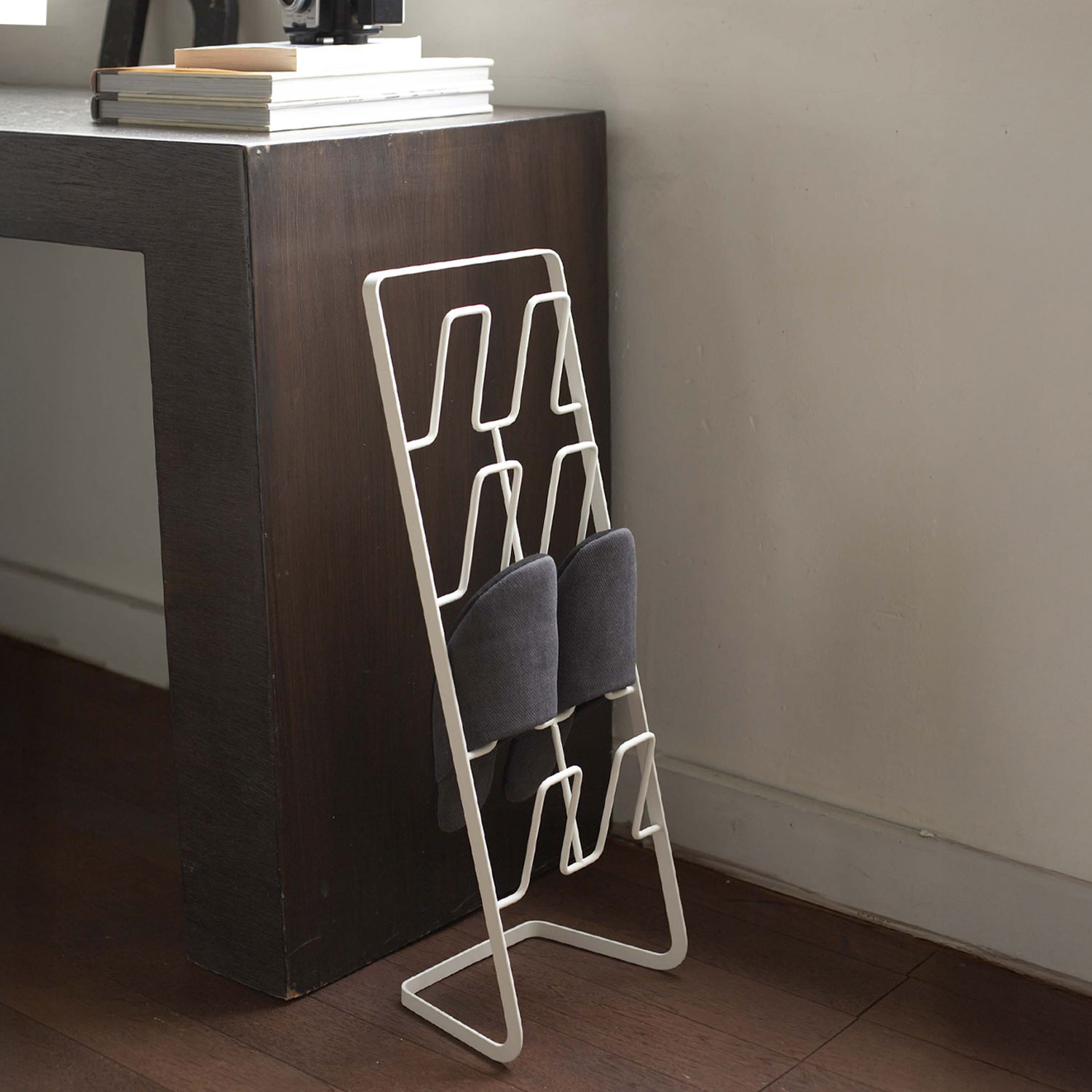 Slippers Rack
