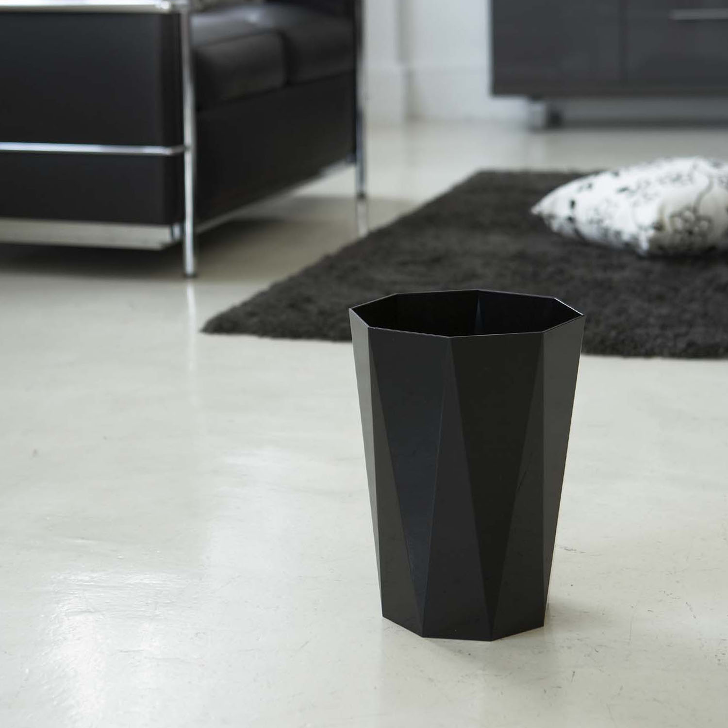 Rubbish Bin Diamond