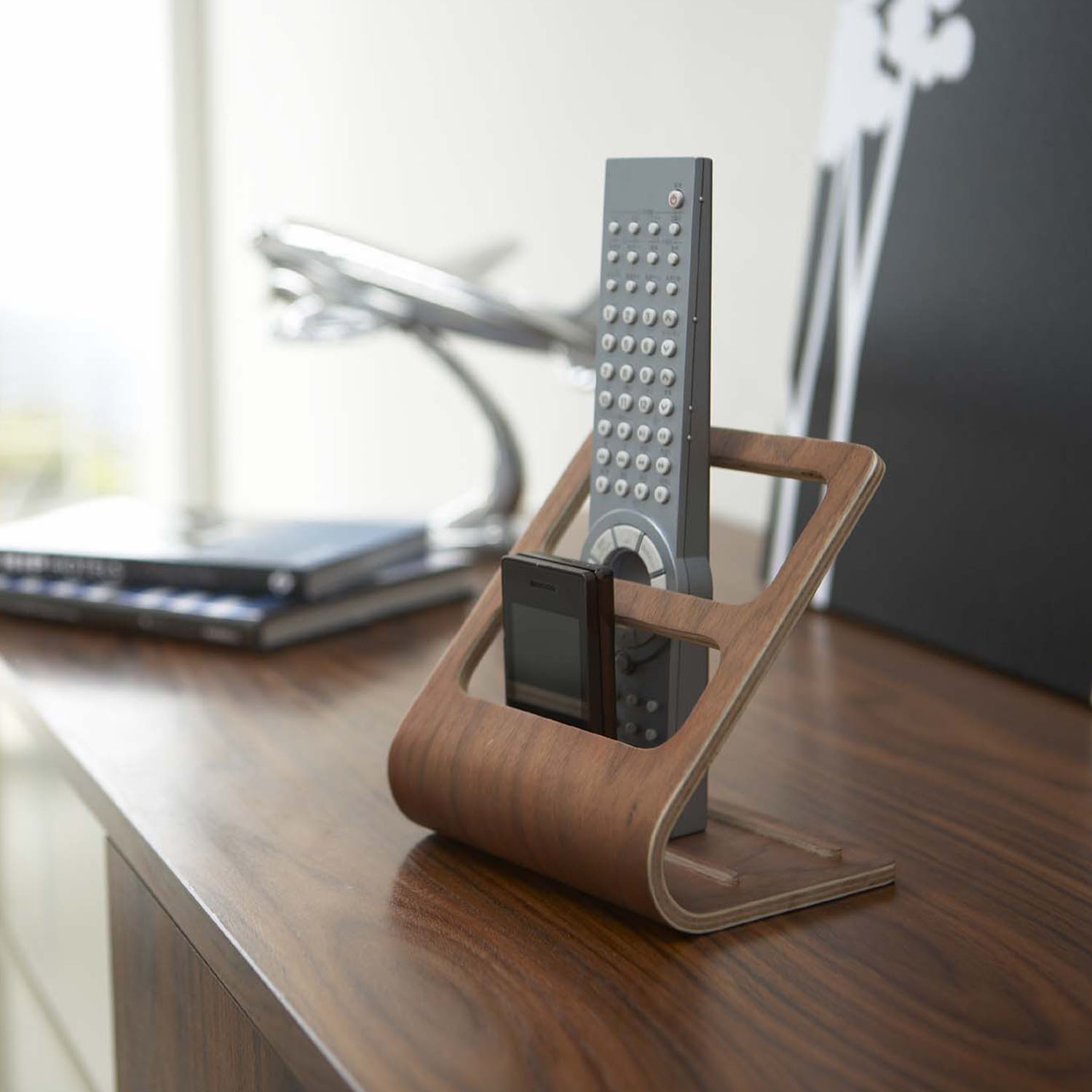 Rin Remote Control Organiser Rack