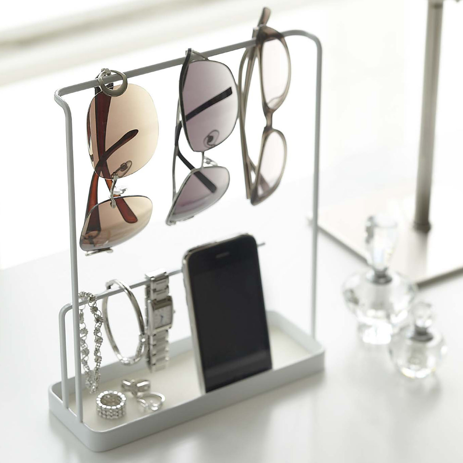 Tower Accessory & Glasses Stand