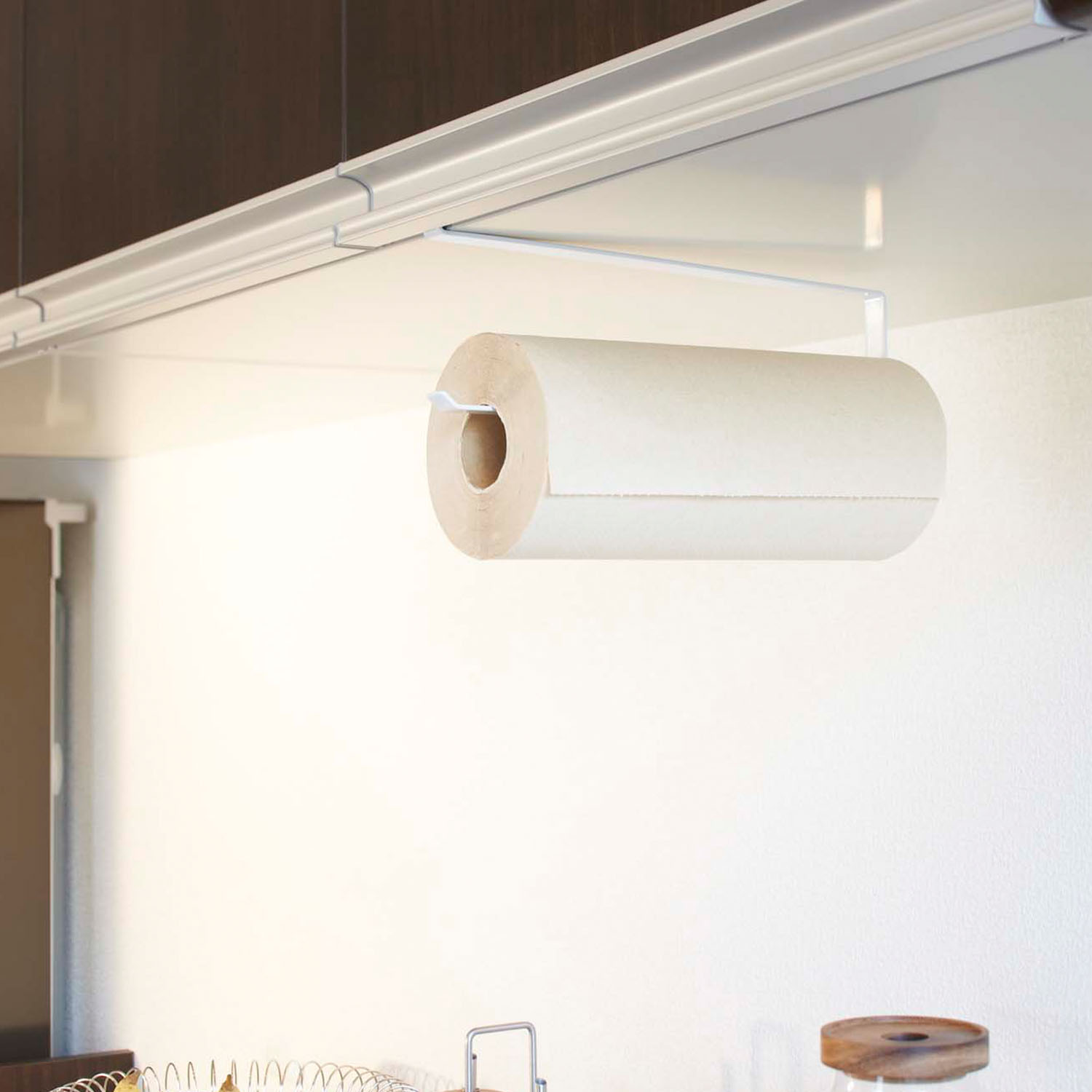 Tower Under Shelf Paper Towel Holder