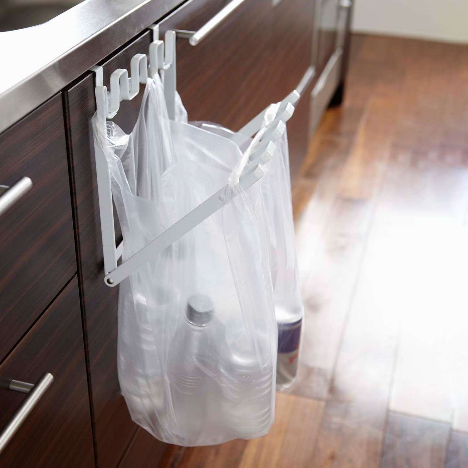 Tower Plastic Bag Hangar