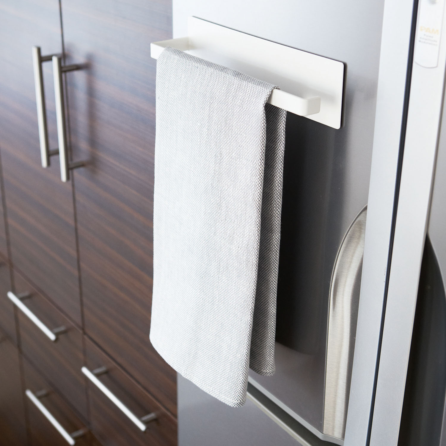 Tower Magnet Kitchen Paper Holder