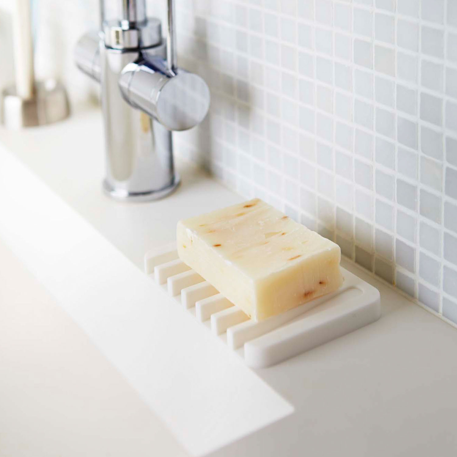 Flow Self-Draining Soap Tray