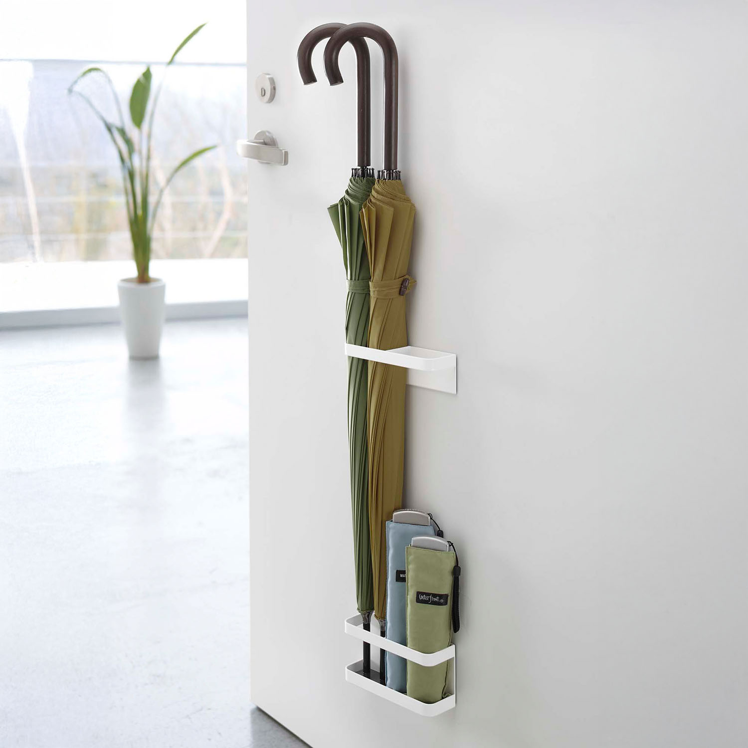 Tower Magnet Umbrella Stand