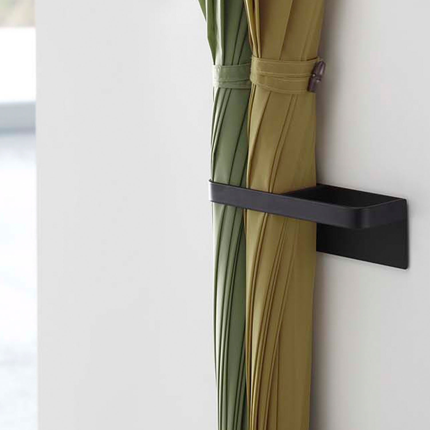 Tower Magnet Umbrella Stand