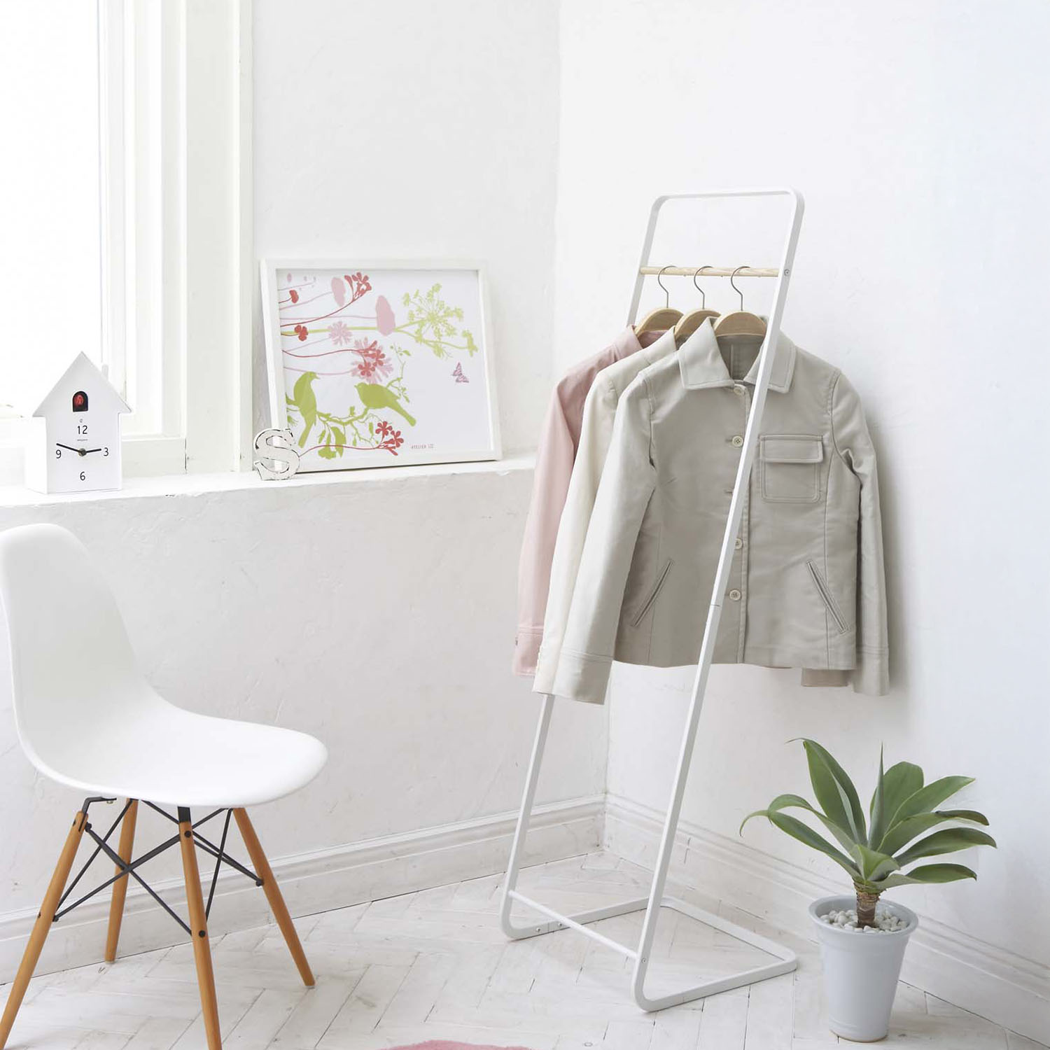 Tower Coat Hanger