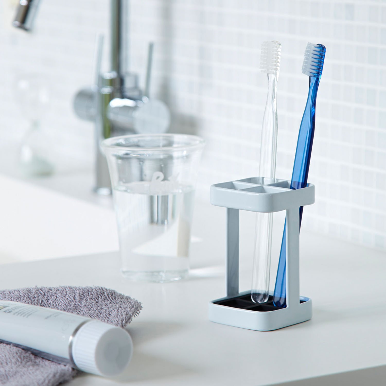 Tower Slim Toothbrush Stand