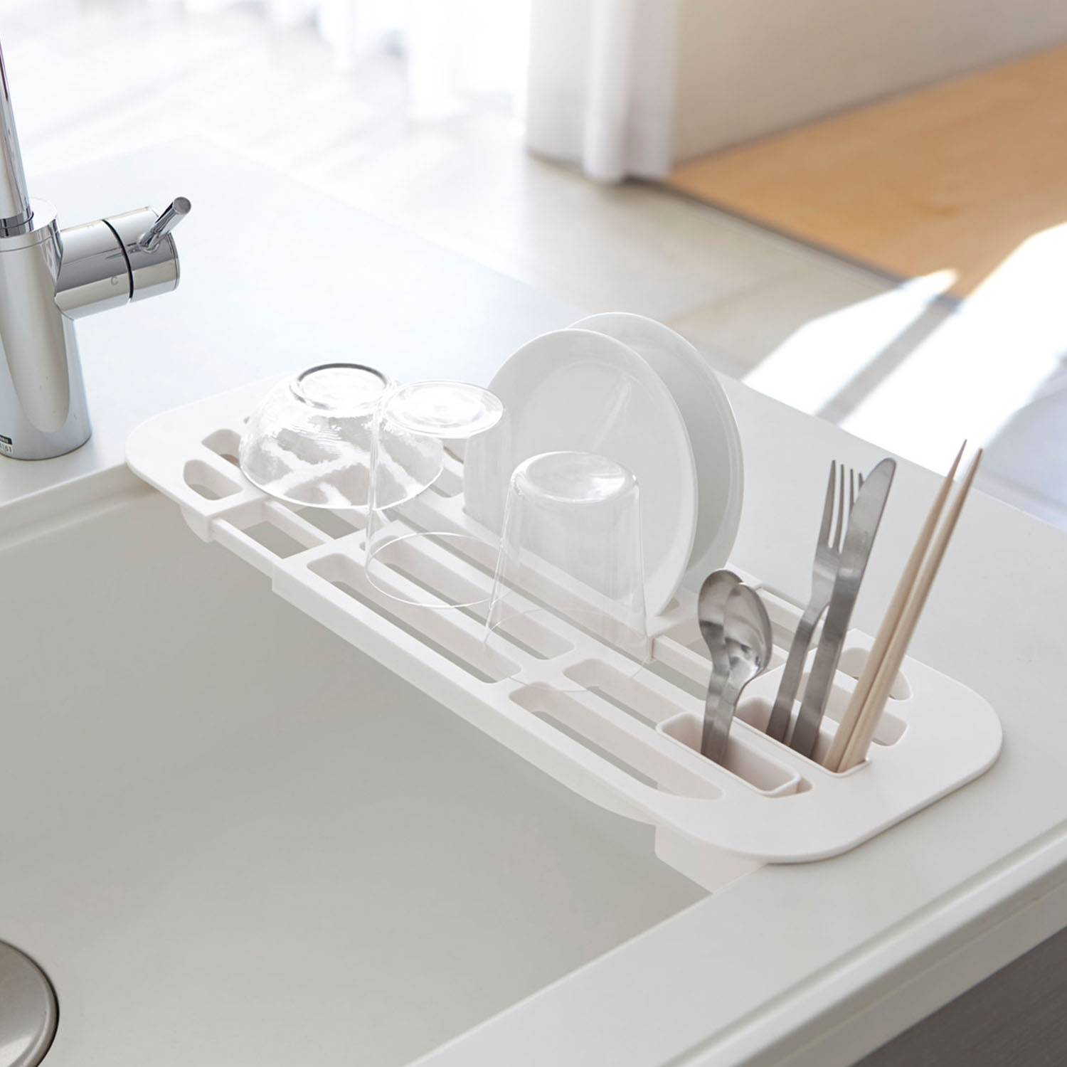 Tower Expandable Over-The-Sink Drainer Rack