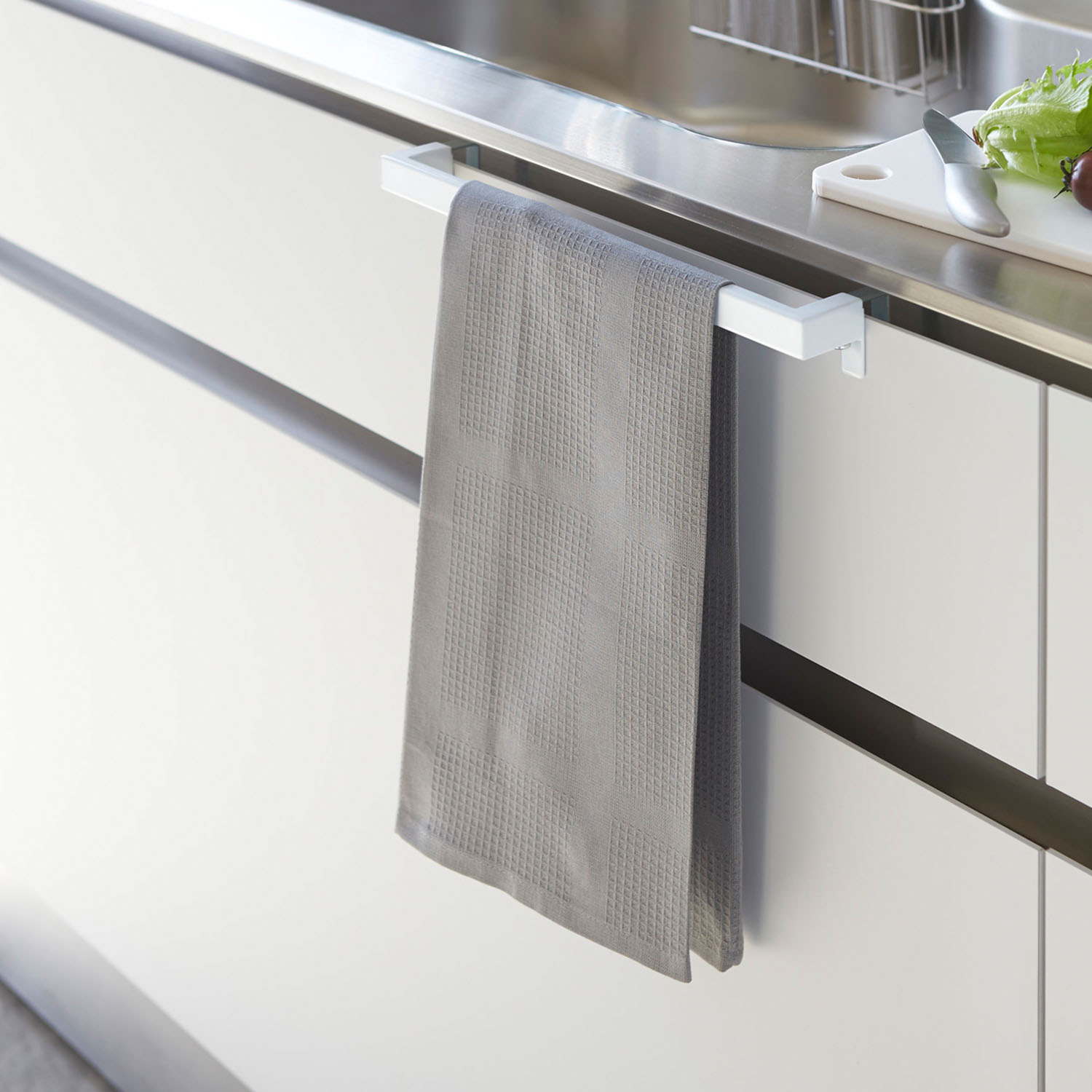 Tower Kitchen Towel Hangar Wide