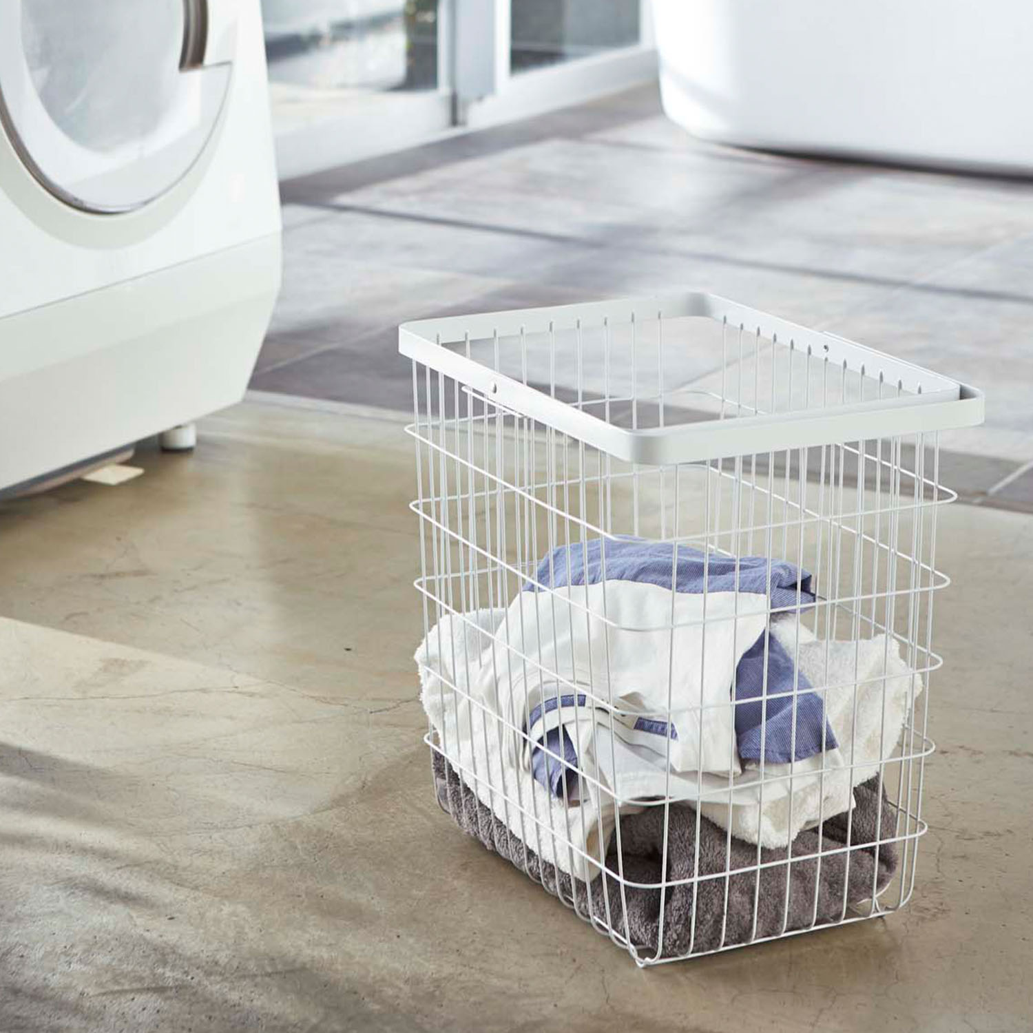 Tower Laundry Basket L
