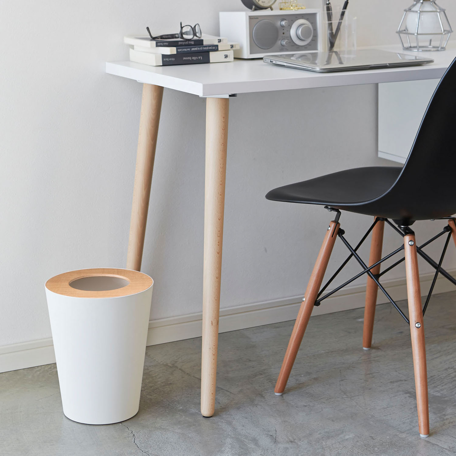 Rin Round Rubbish Bin
