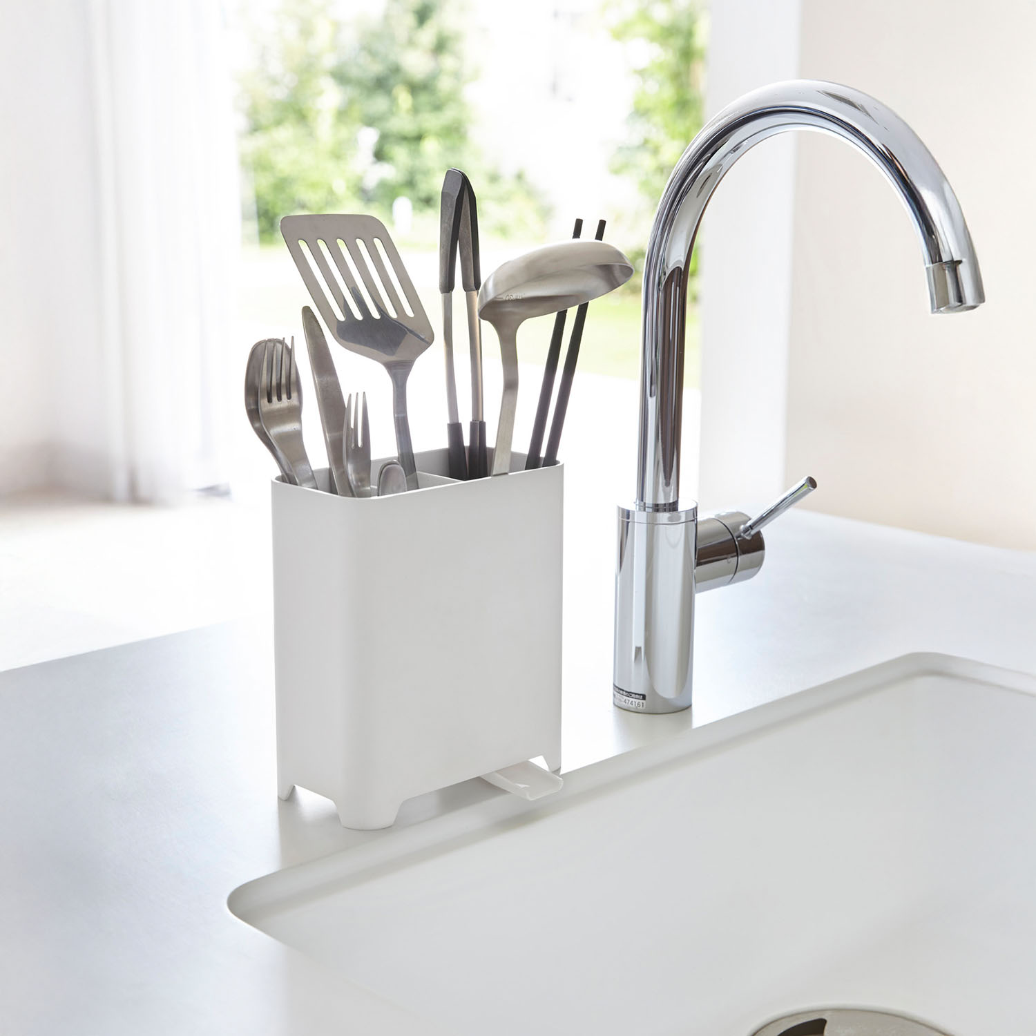 Aqua Utensil Holder