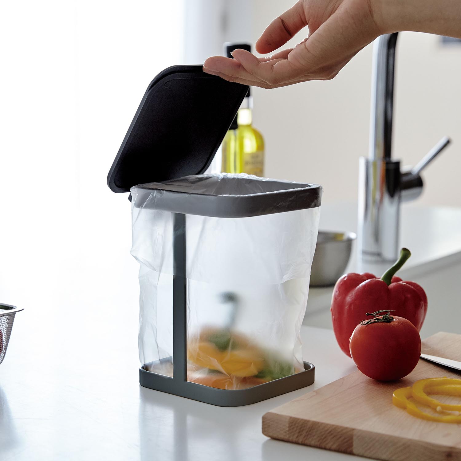 Tower Plastic Bag Eco Holder With Lid