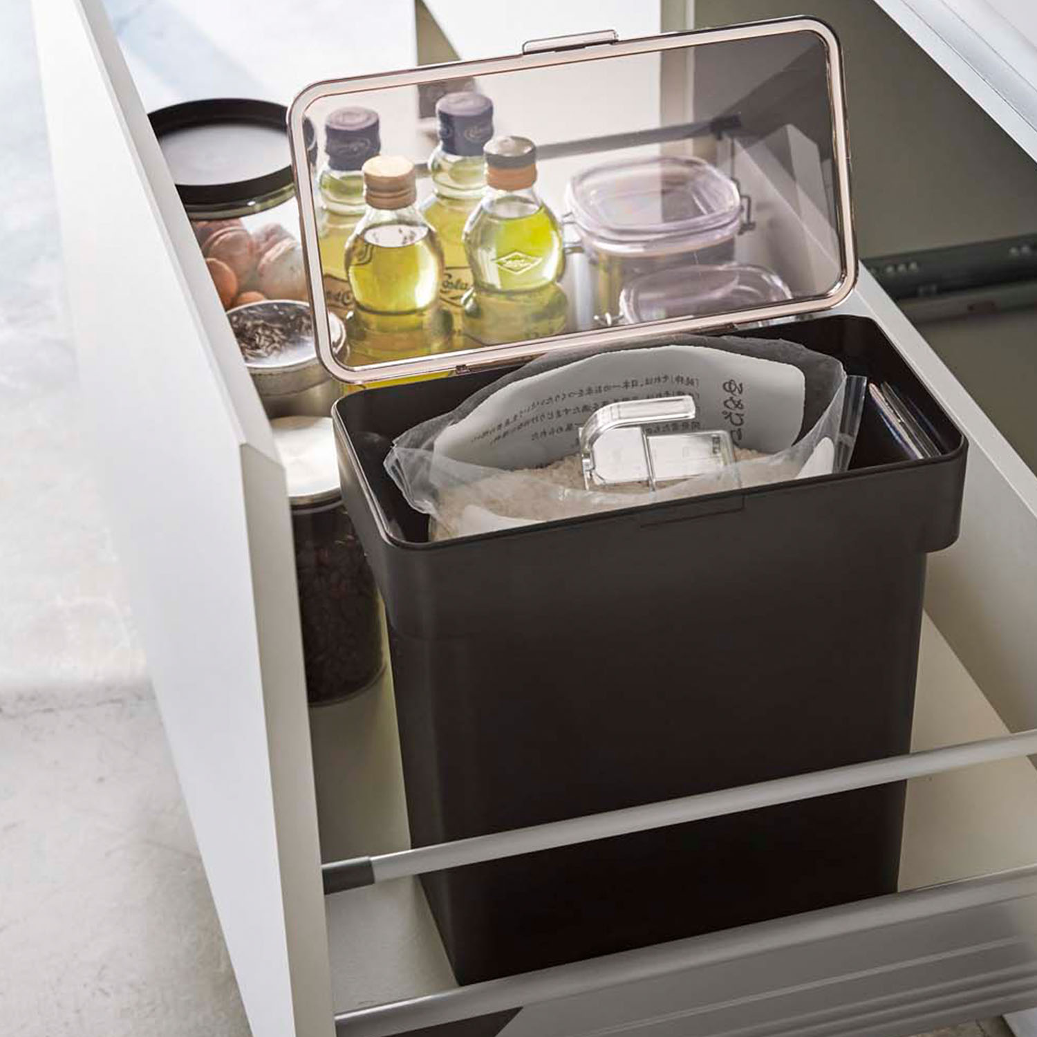 Tower Airtight Food Container With Measuring Cup