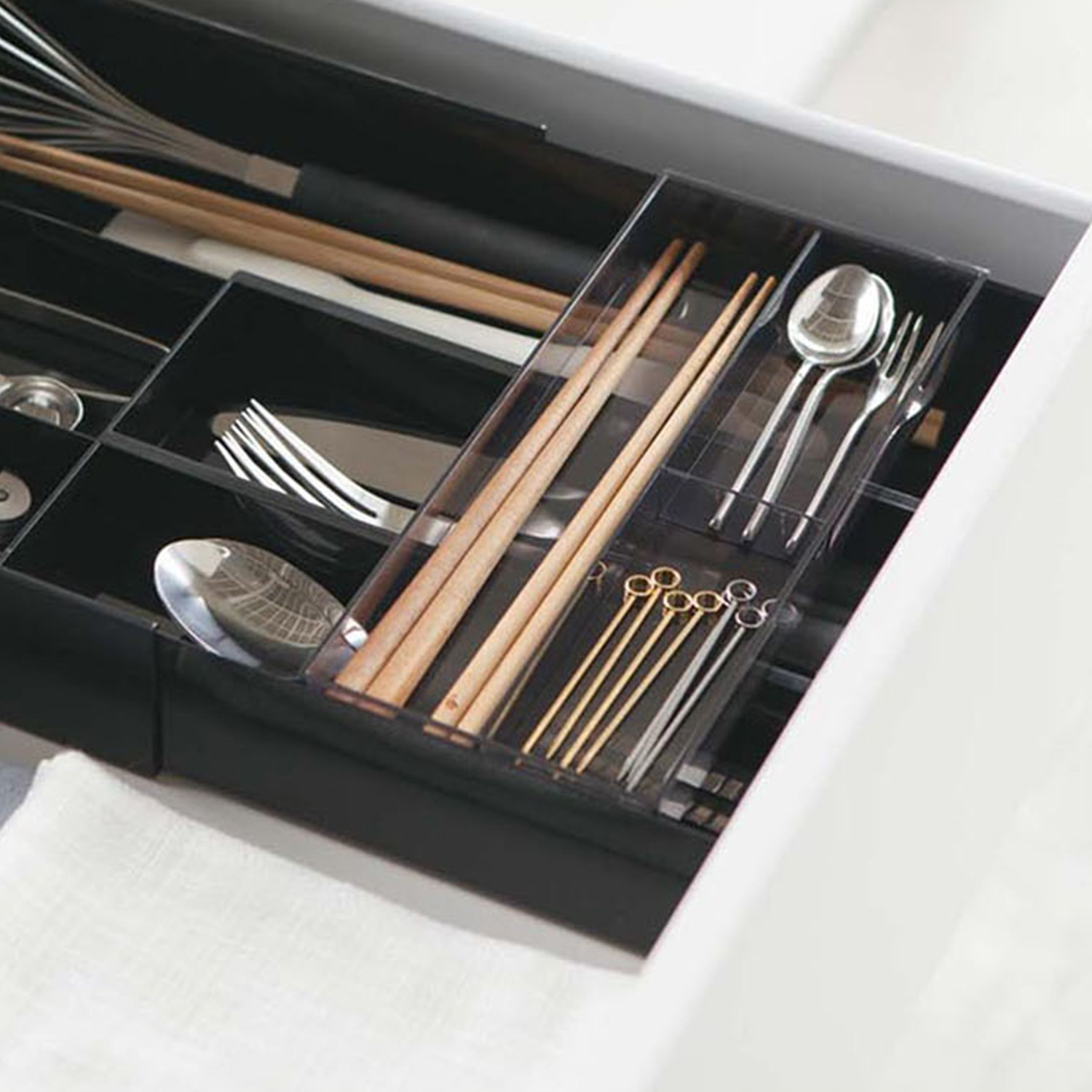 Tower Expandable Cutlery Drawer Organiser