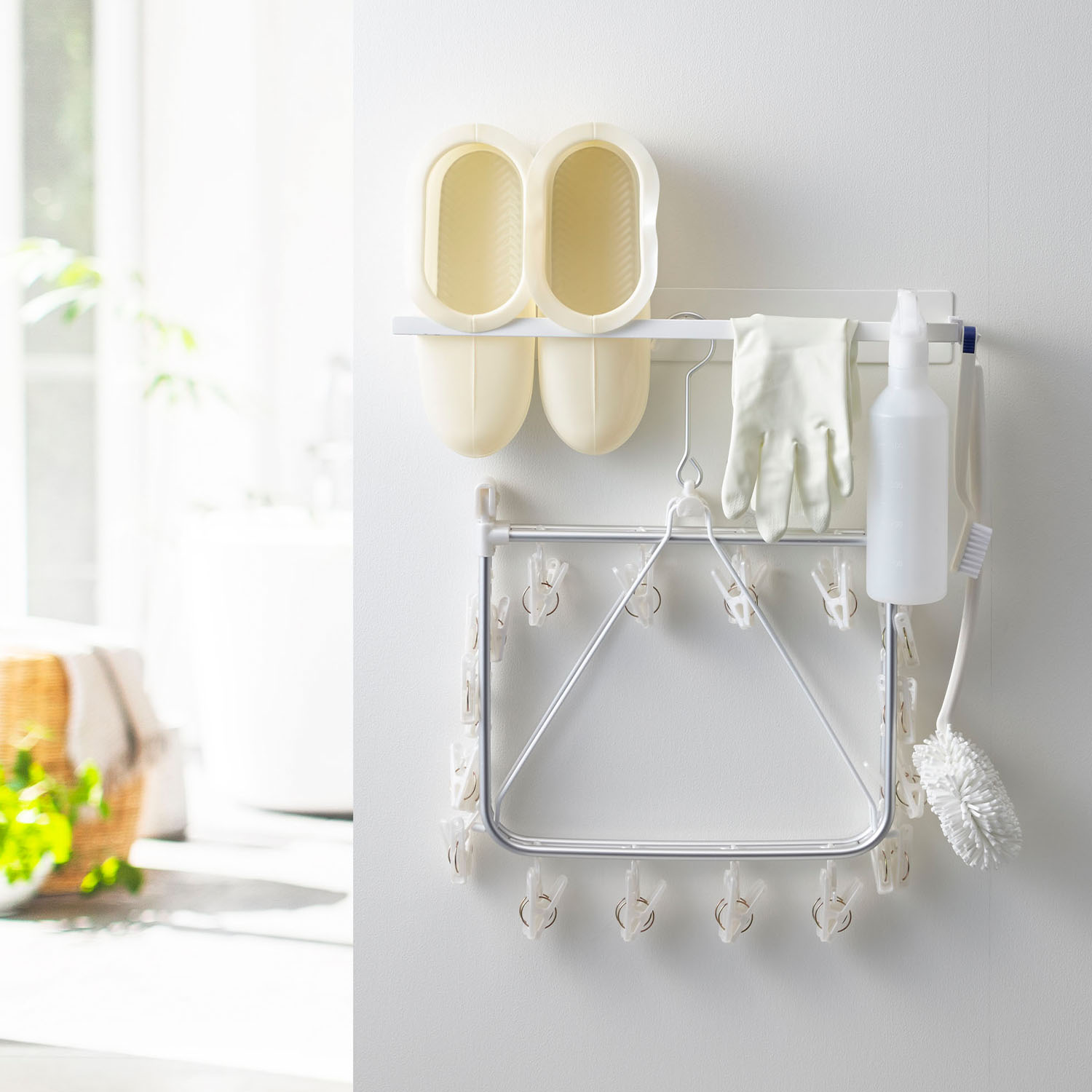 Tower Magnet Laundry Hanger Storage Rack