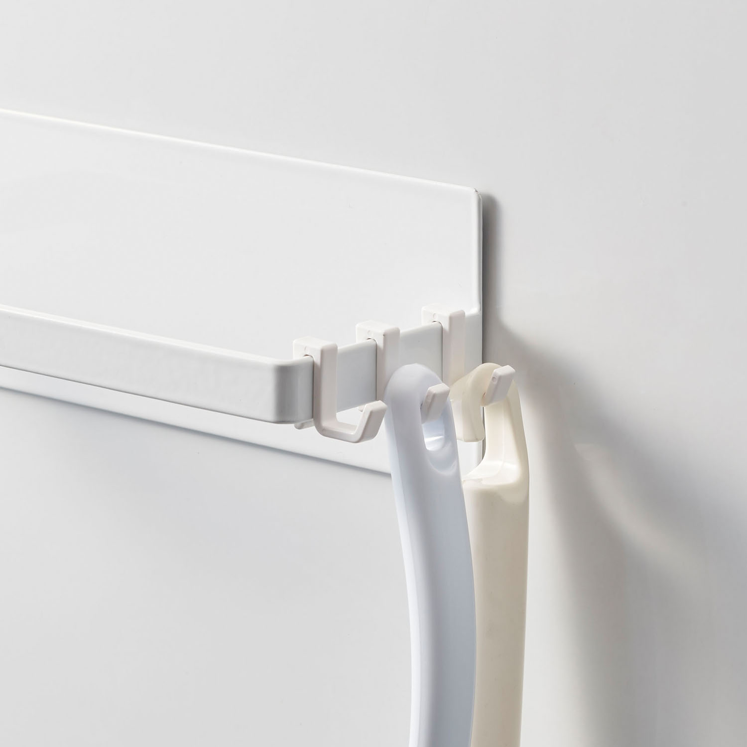 Tower Magnet Laundry Hanger Storage Rack