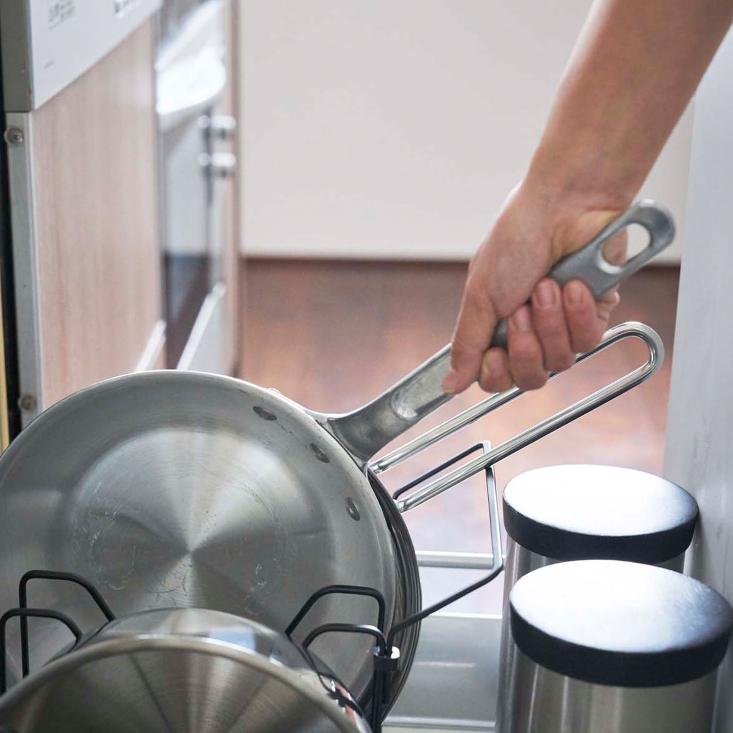 Tower Adjustable Pot Lid & Frying Pan Organiser