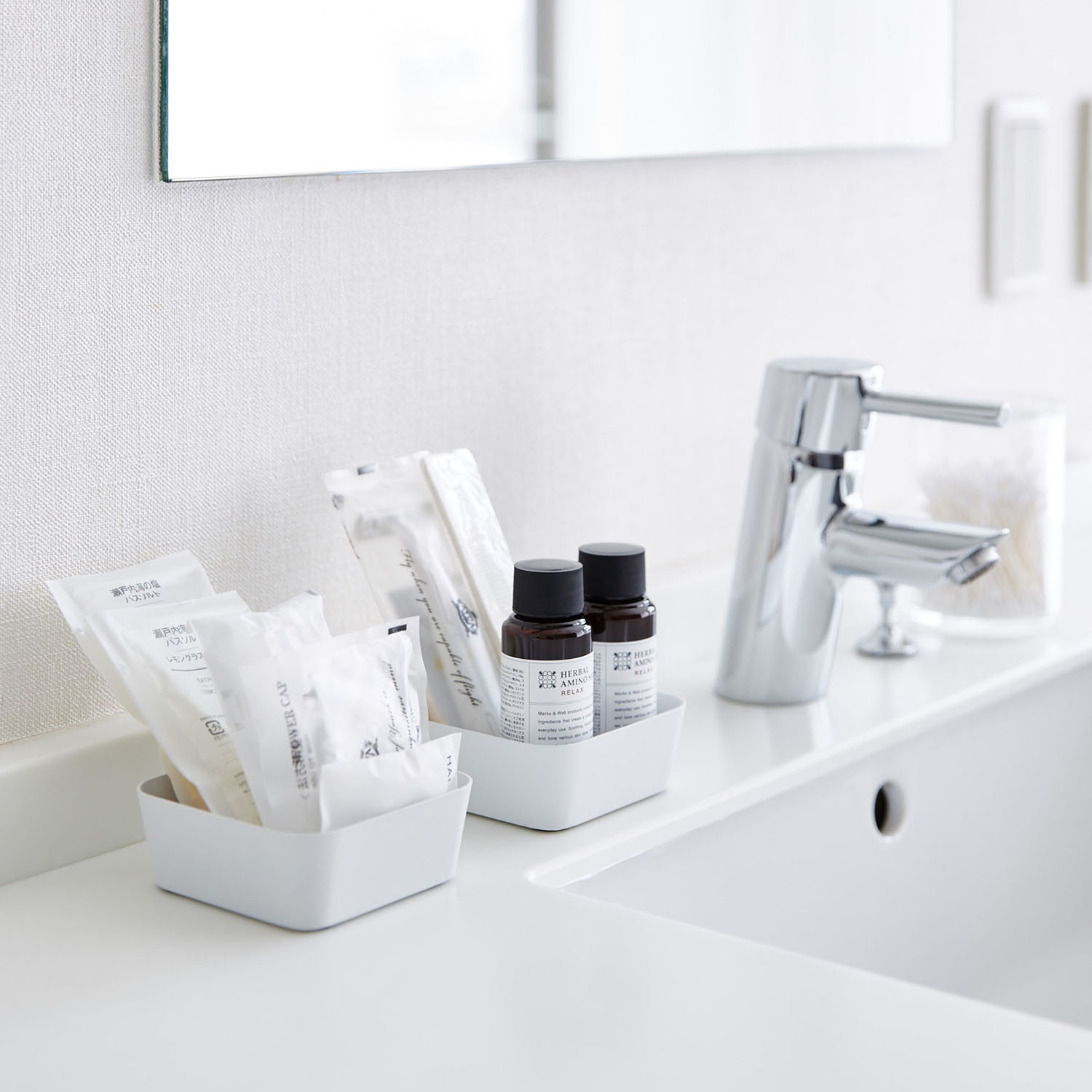 Tower Amenity Tray