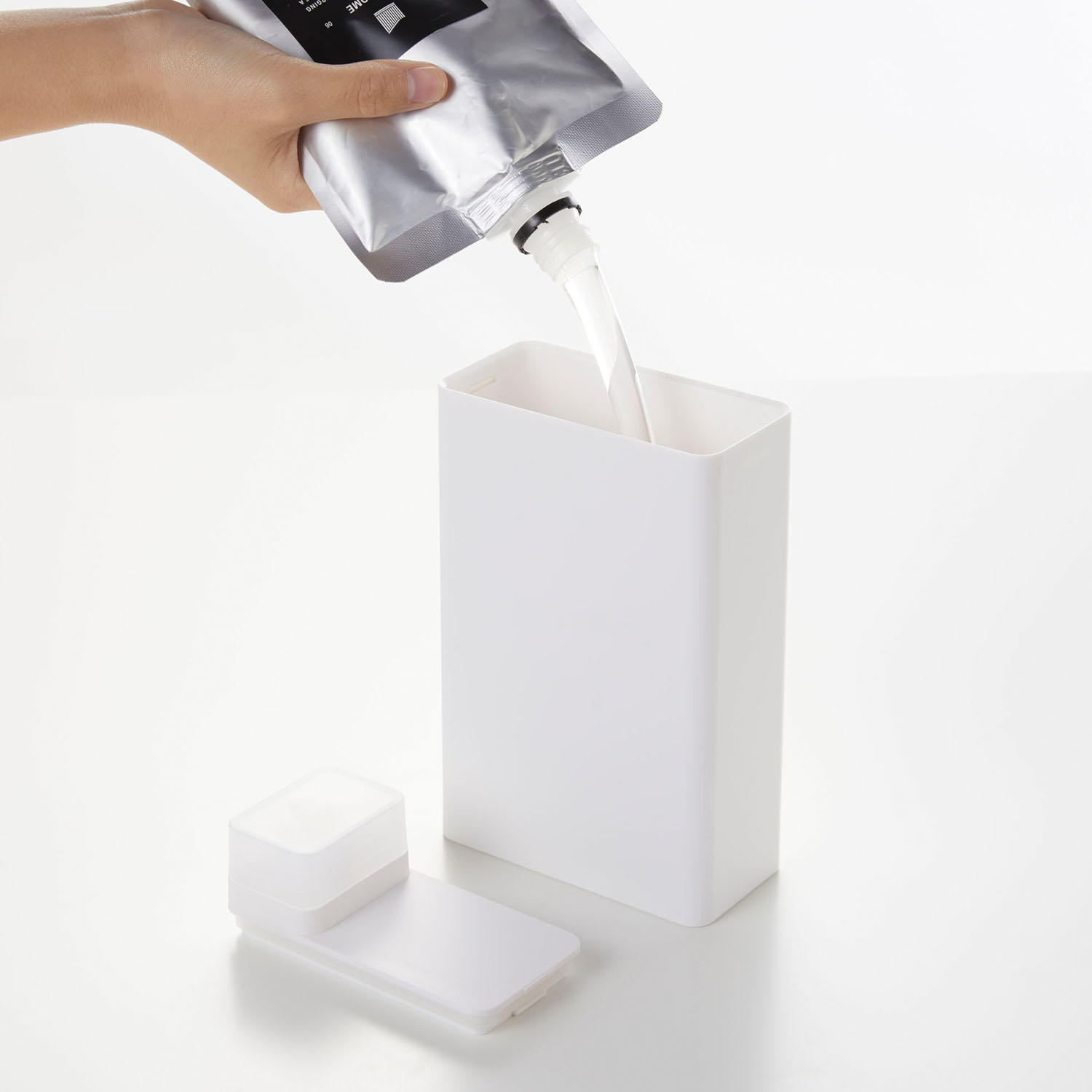Tower Laundry Bottle