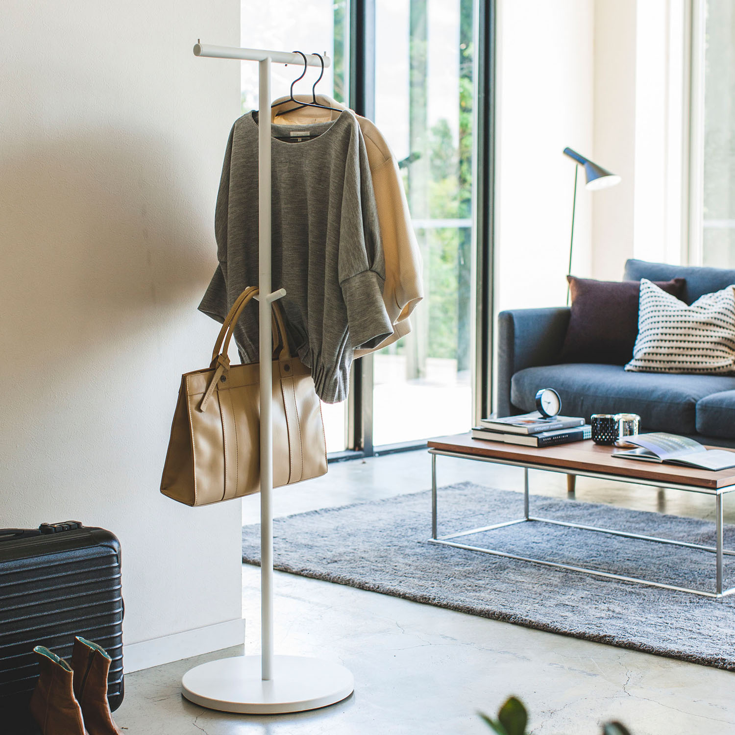 Smart Coat Hanger