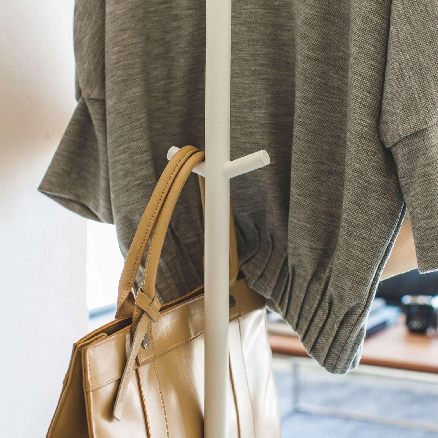 Smart Coat Hanger