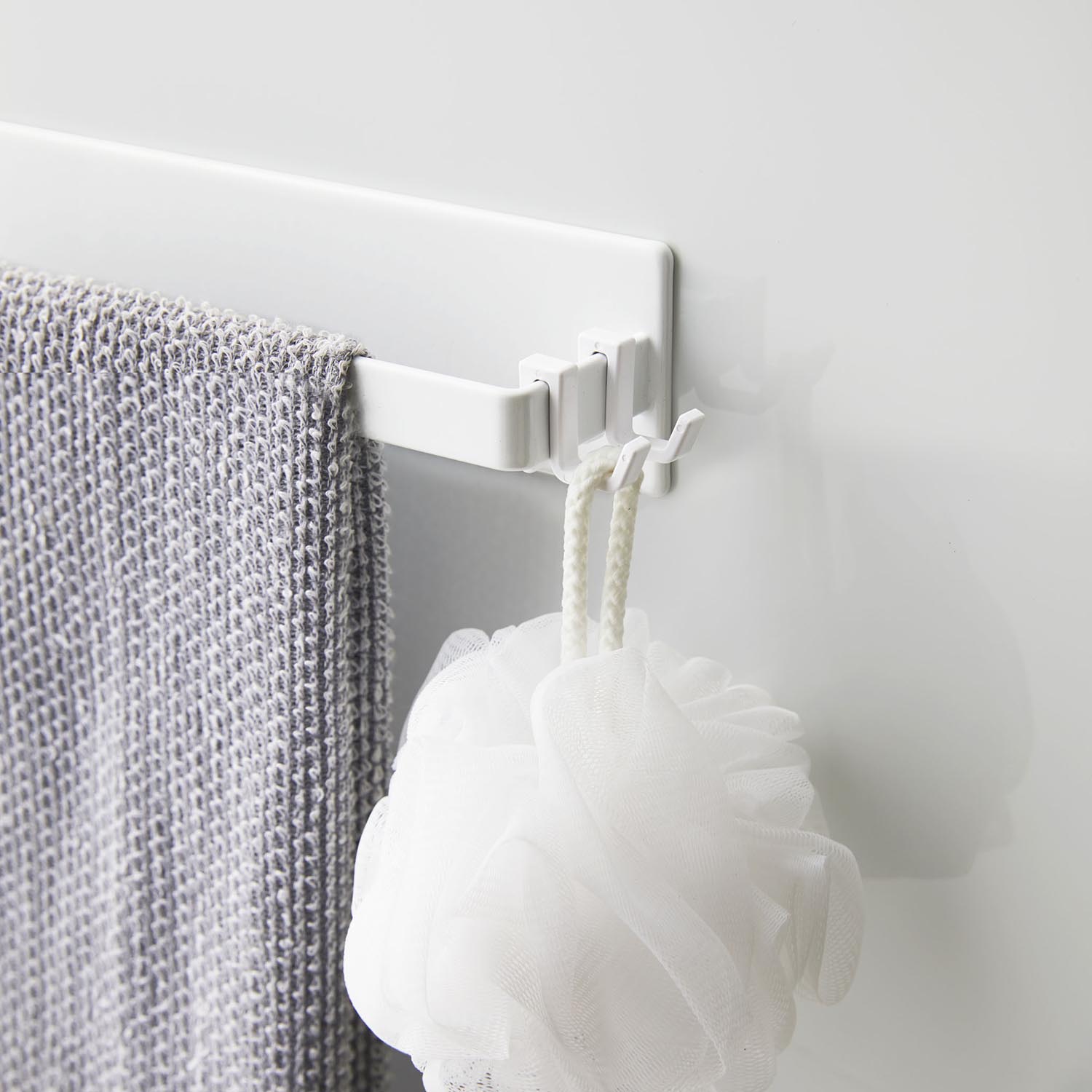Mist Magnetic Bathroom Towel Wide Hanger