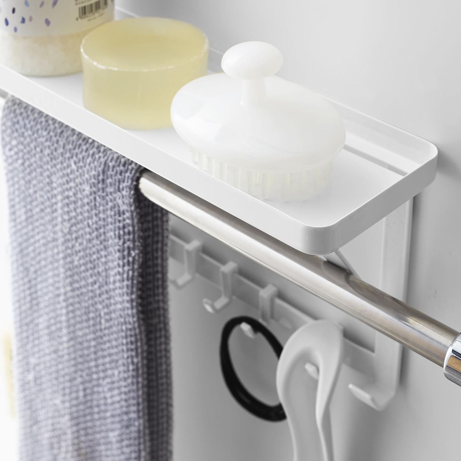 Mist Over-Towel Rack Shelf
