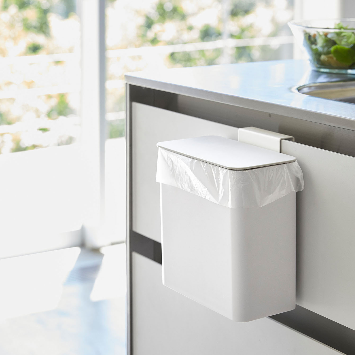 Tower Magnet&Sinkdoor Rubbish Bin