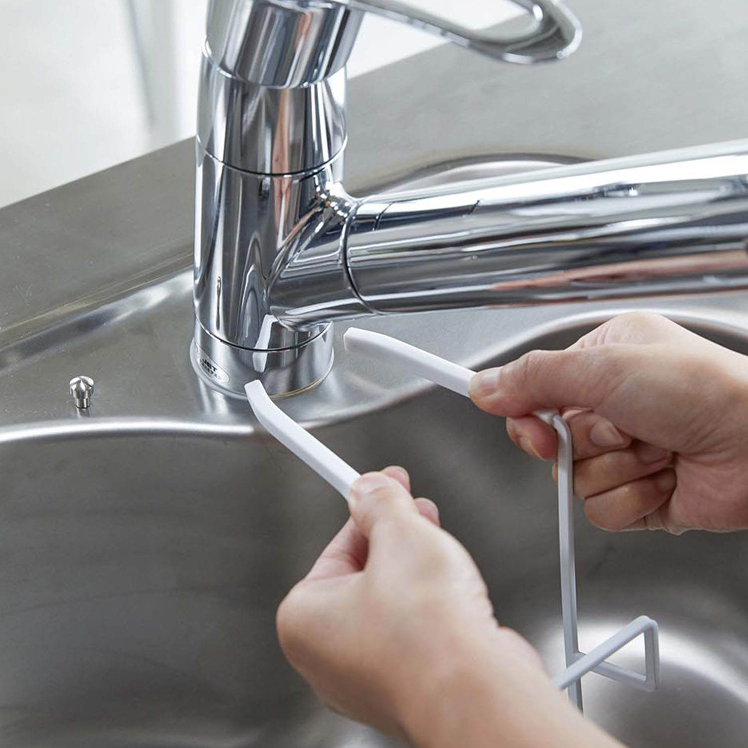 Tower Faucet-Hanging Sponge Holder Double