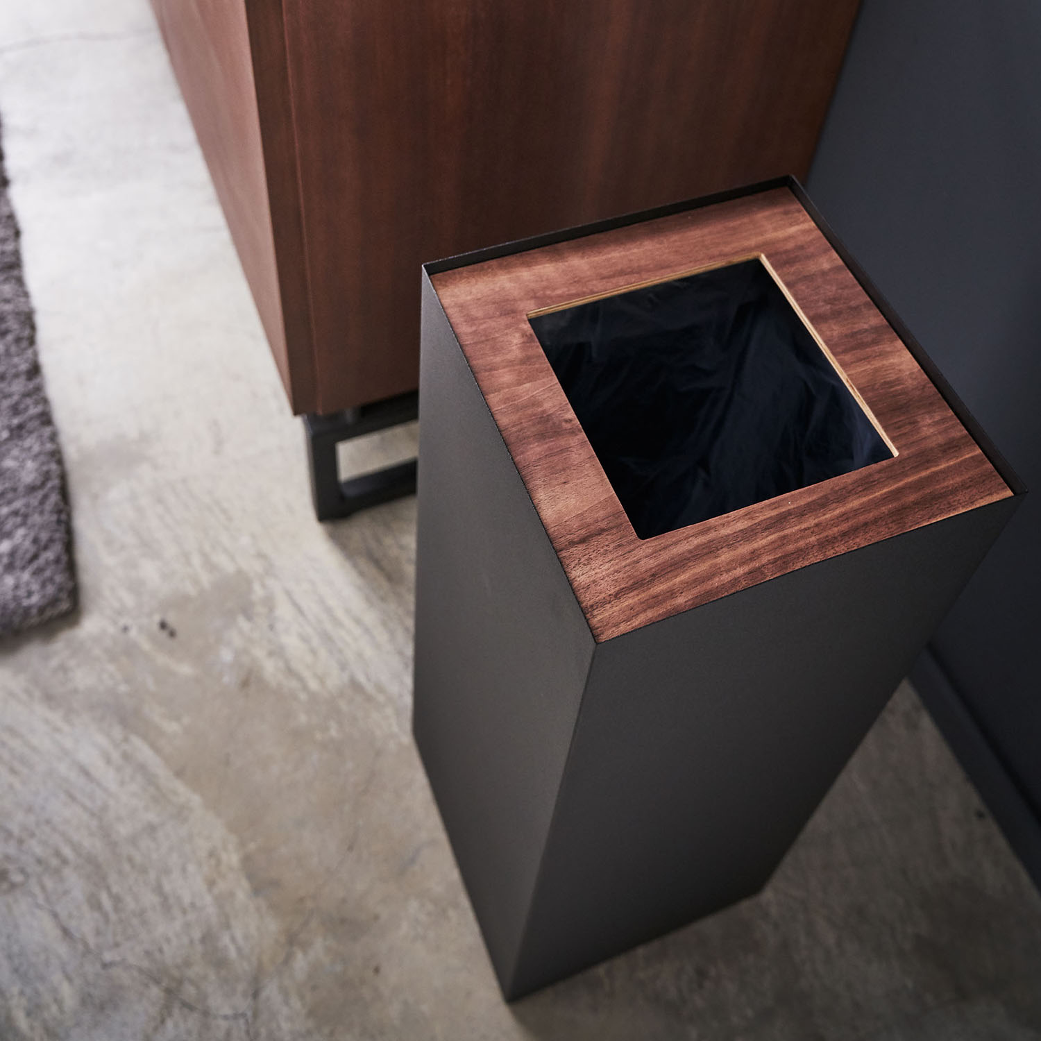 Rin Tall Rubbish Bin