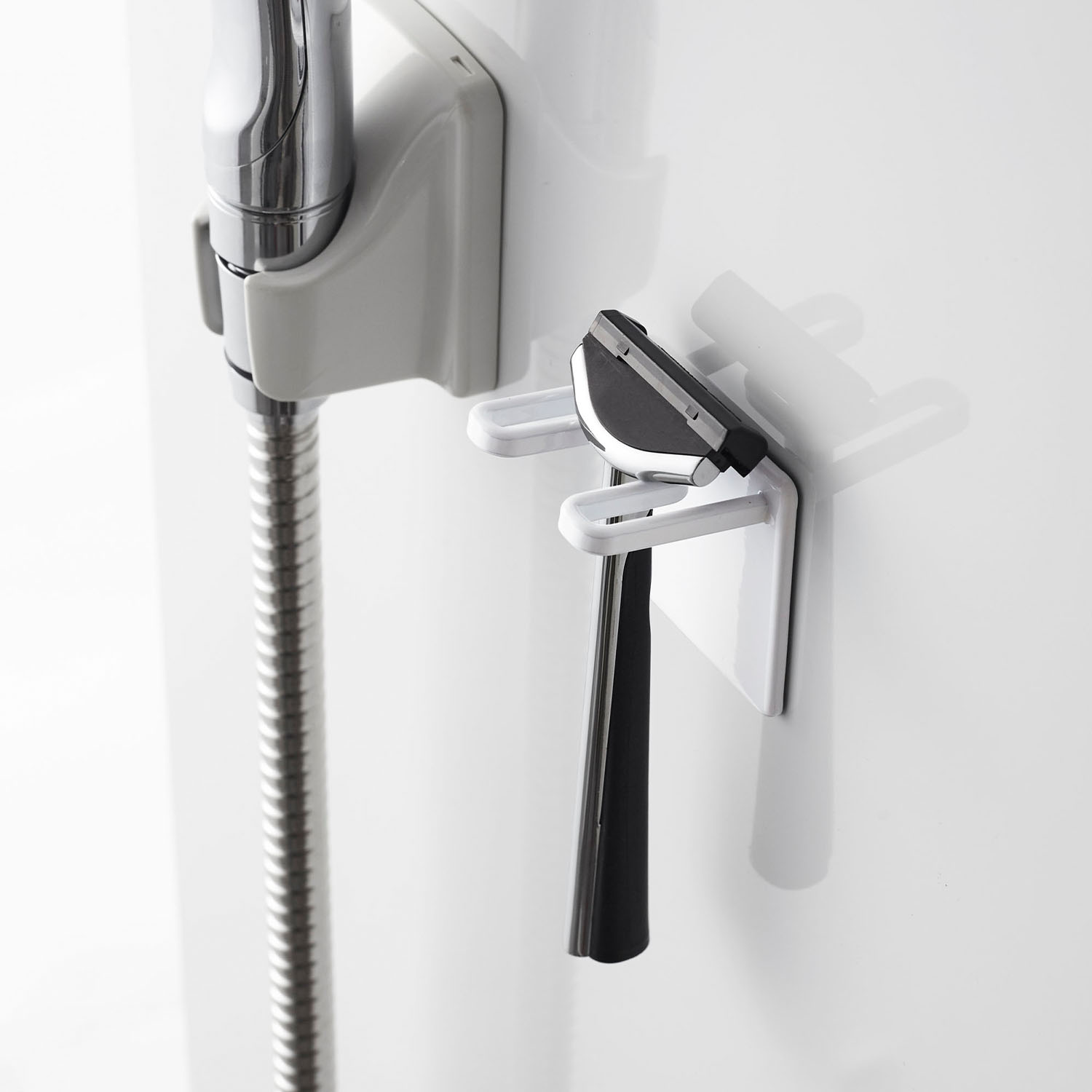 Mist Magnetic Bathroom Shaver Holder