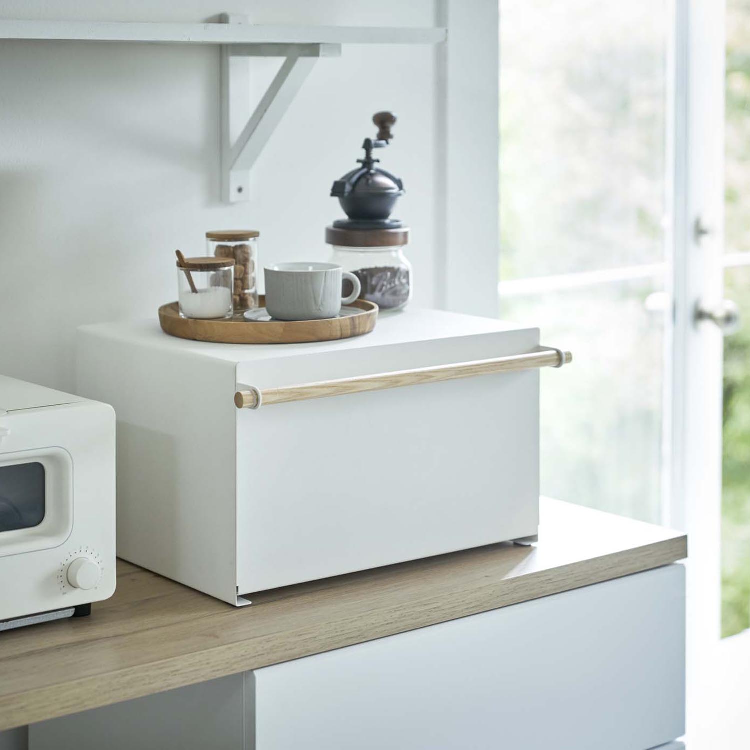 Tosca Bread Box