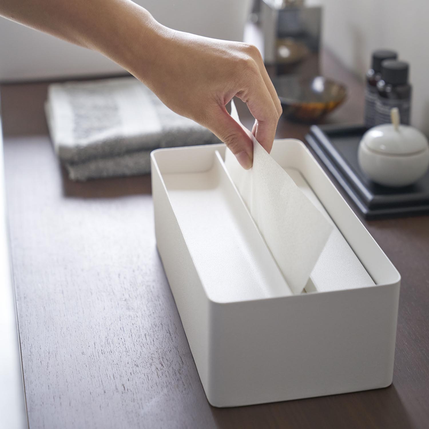 Tower Paper Towel Case With Lid