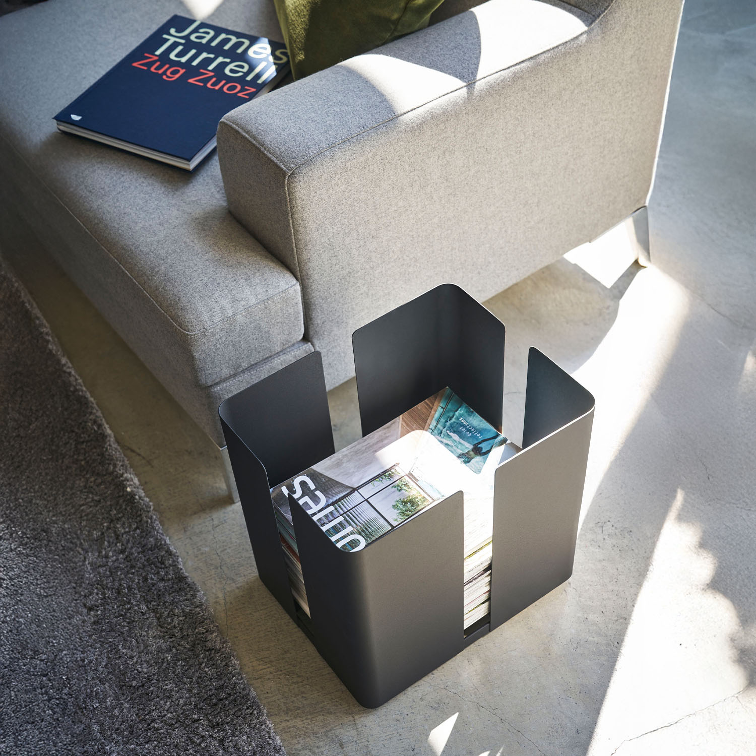 Tower Rolling Newspaper Rack