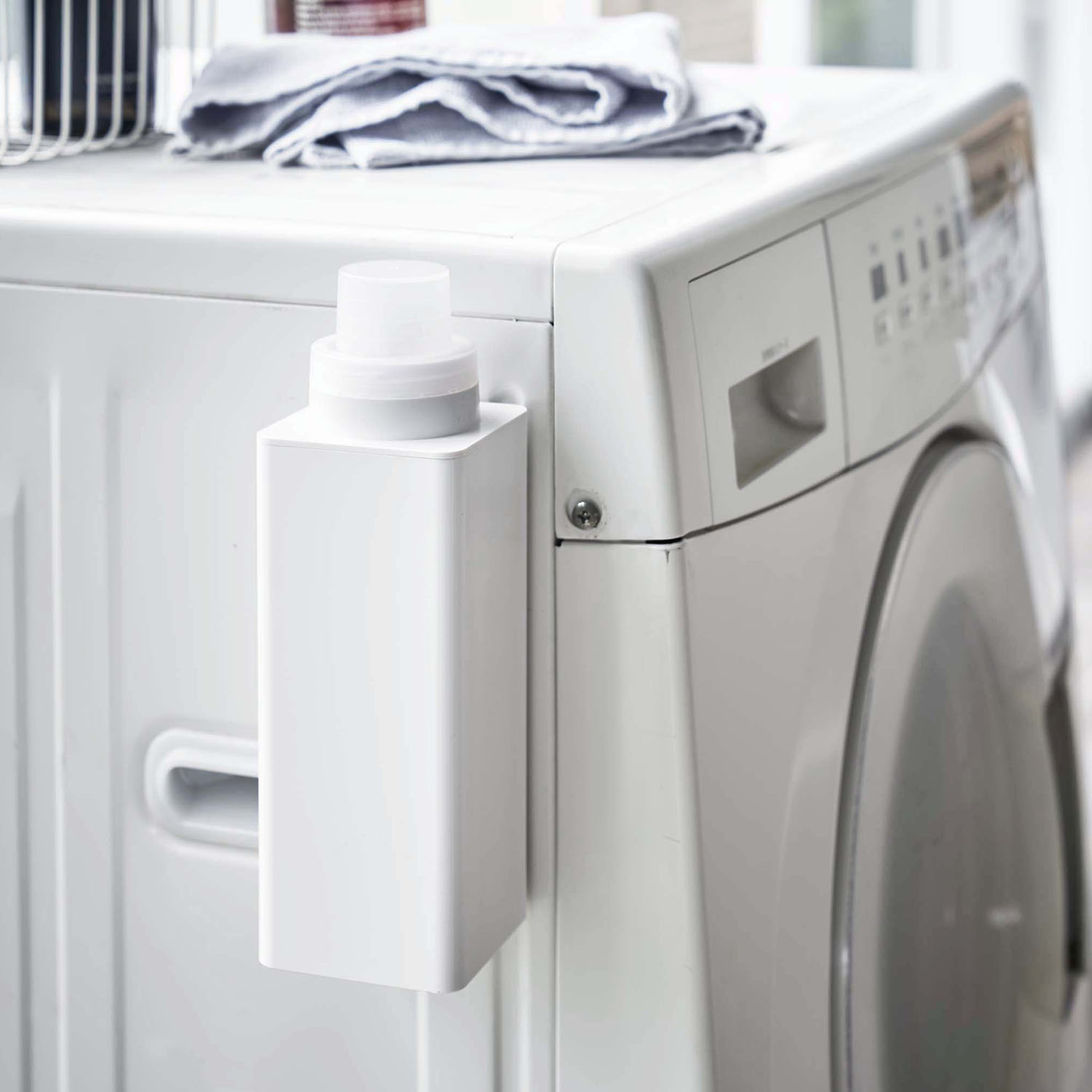 Tower Magnet Laundry Bottle