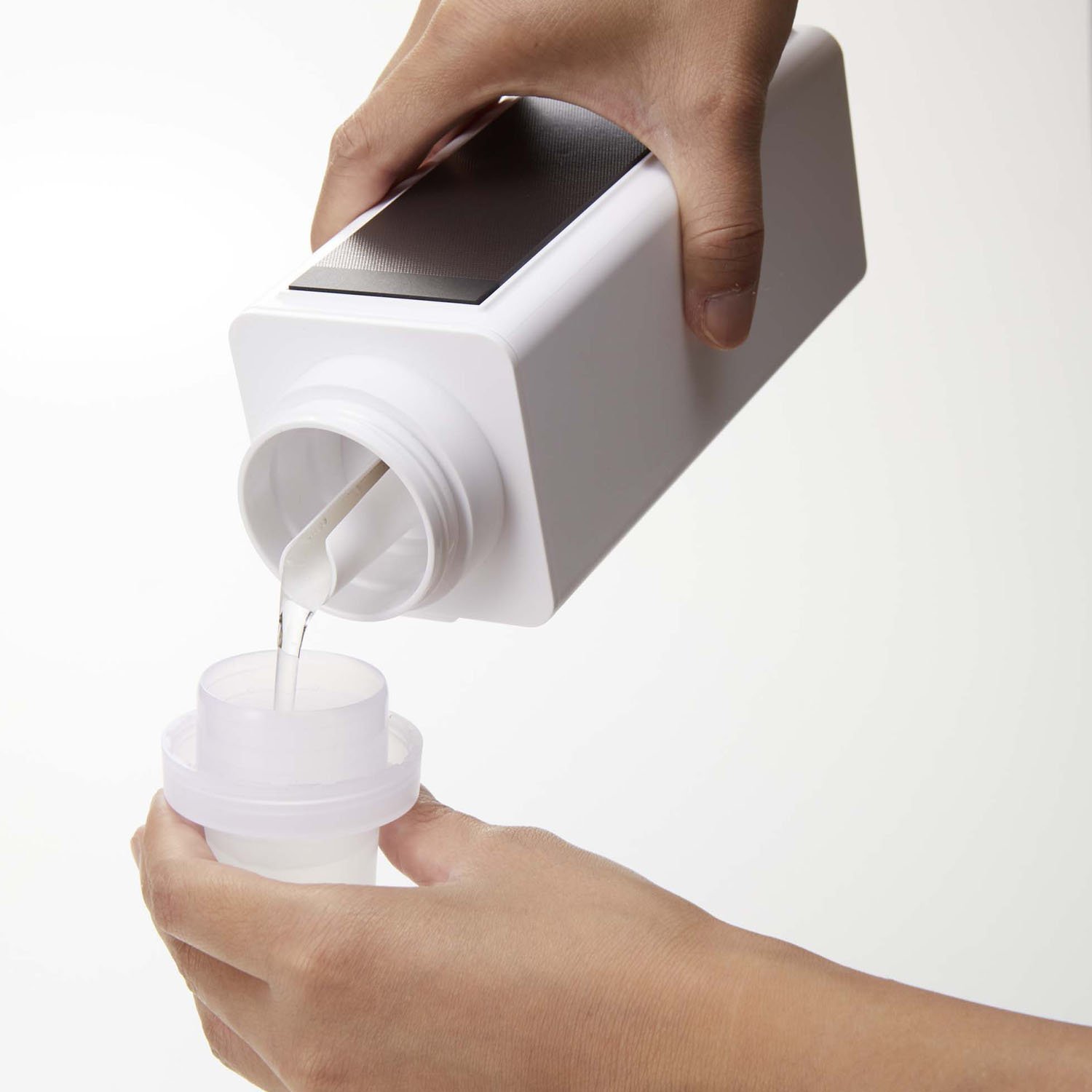 Tower Magnet Laundry Bottle