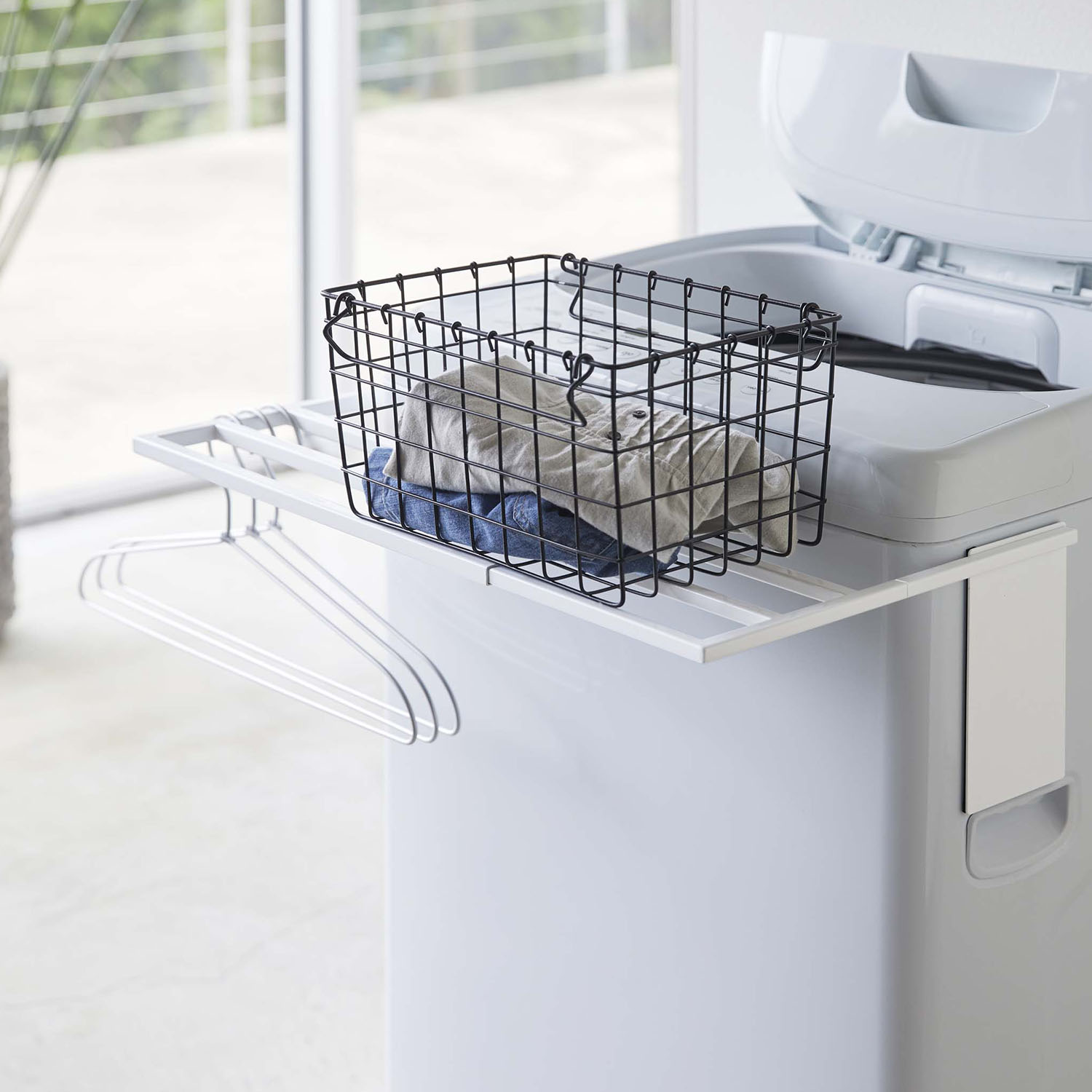 Tower Magnet Bath Towel Hanger