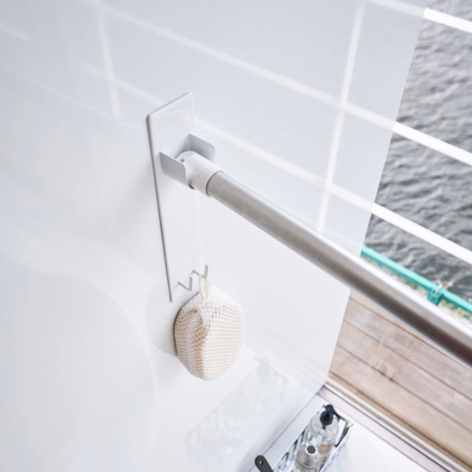 Tower Magnet Bath Room Laundry Pipe Holder