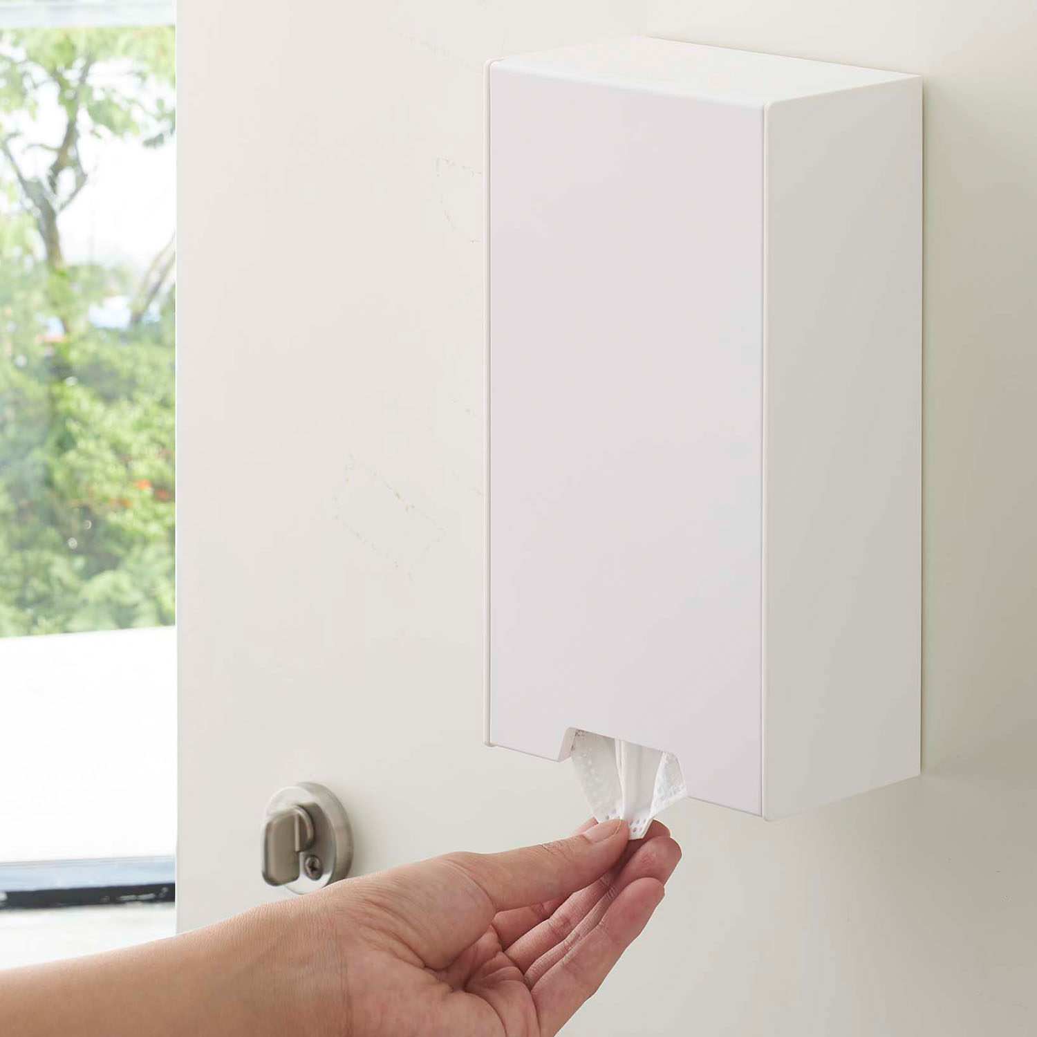 Tower 2Way Magnet Mask Holder