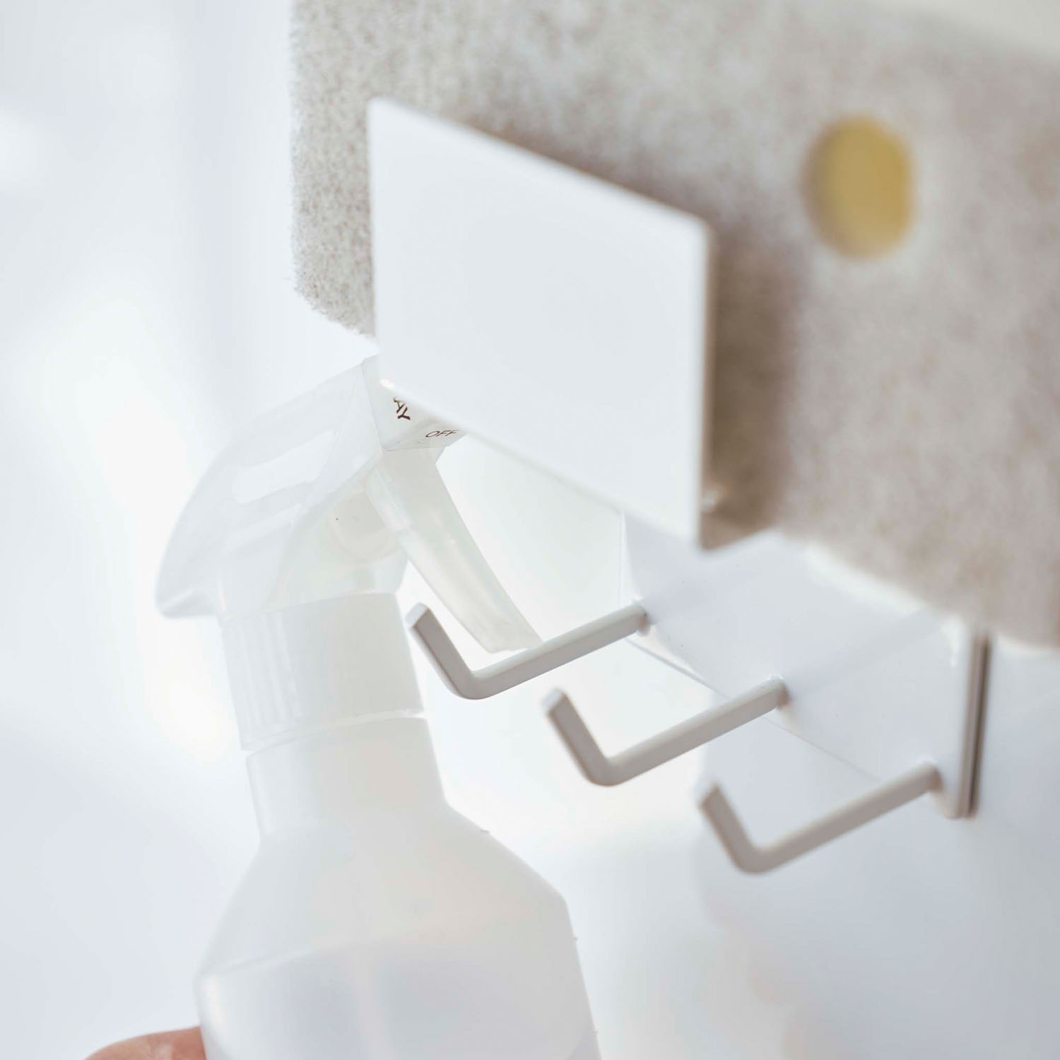 Mist Magnet Cleaning Tool Holder