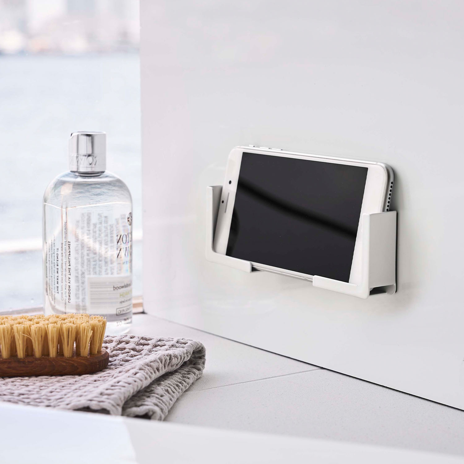 Tower Magnet Tablet Holder