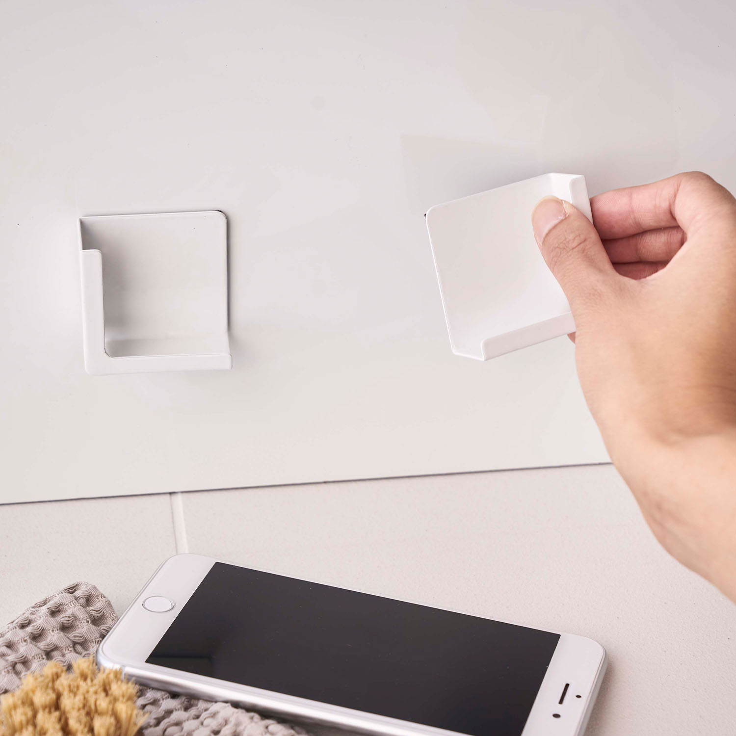 Tower Magnet Tablet Holder