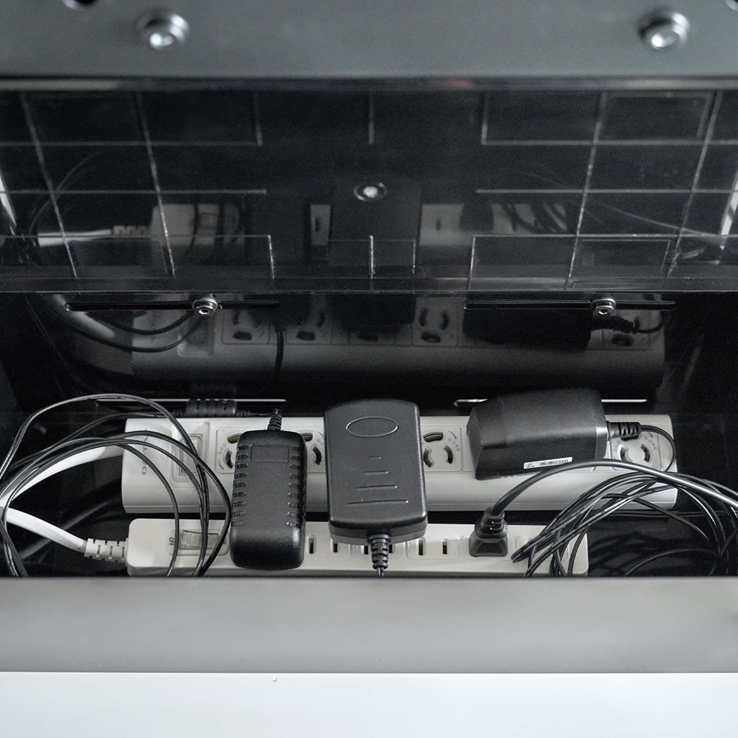 Smart Hidden Cable Box