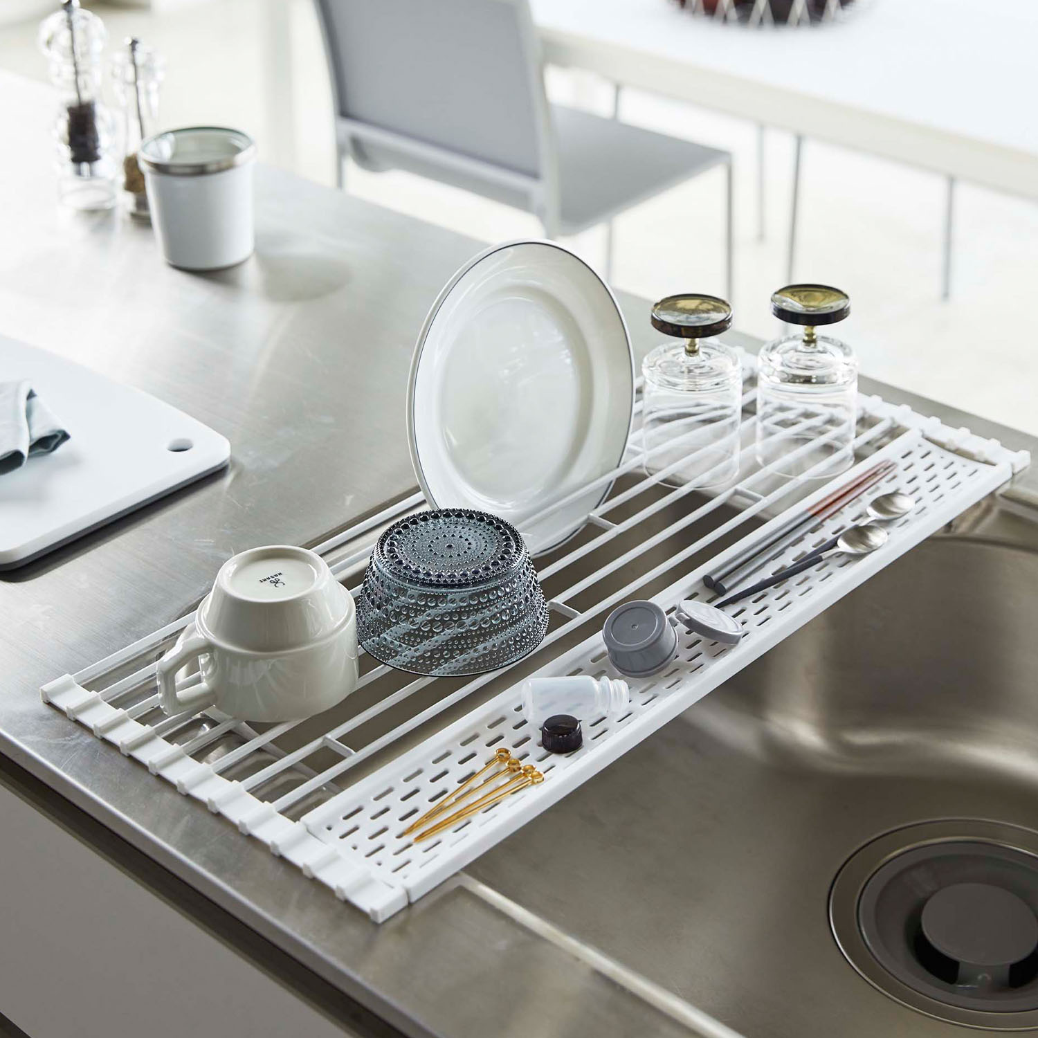 Tower Folding Drainer with Silicone Tray