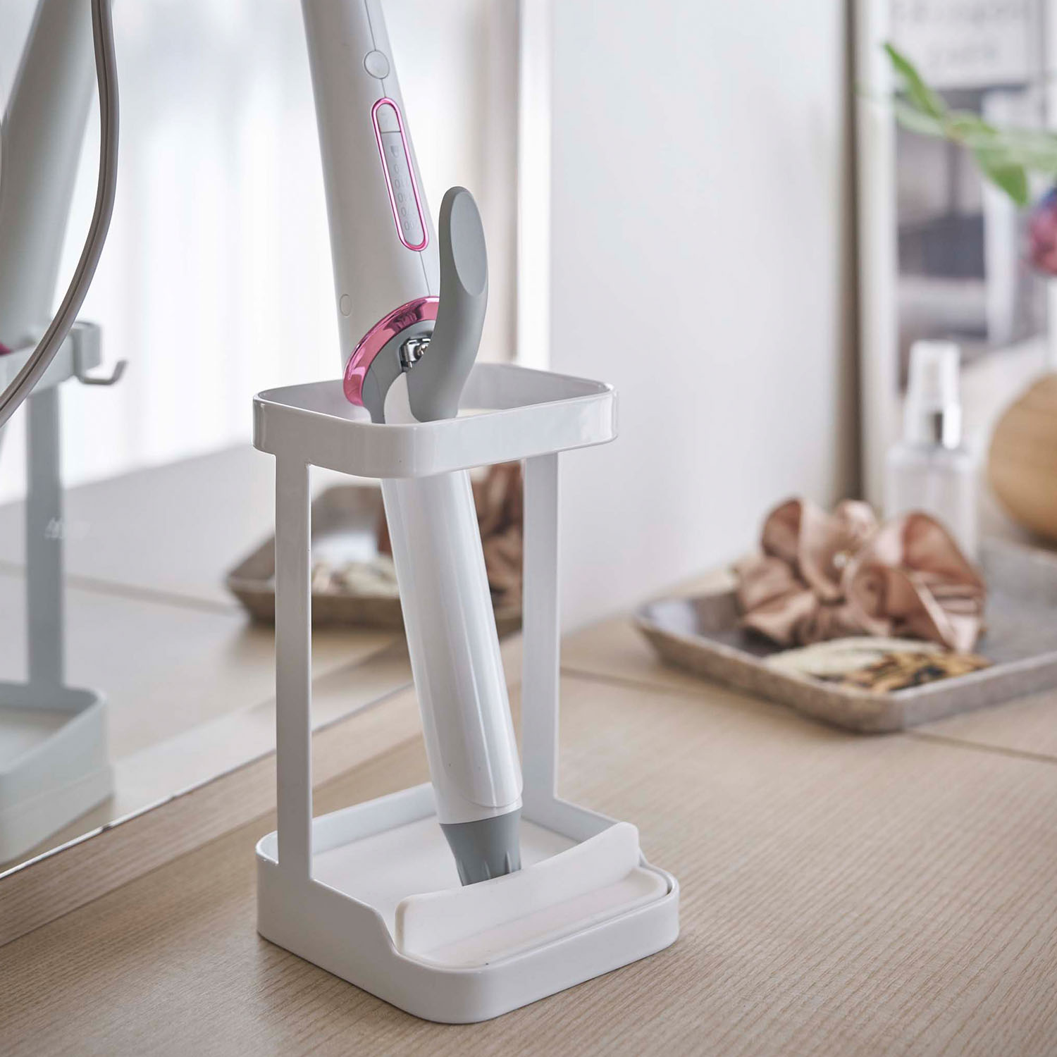 Tower Hair Straightener Stand