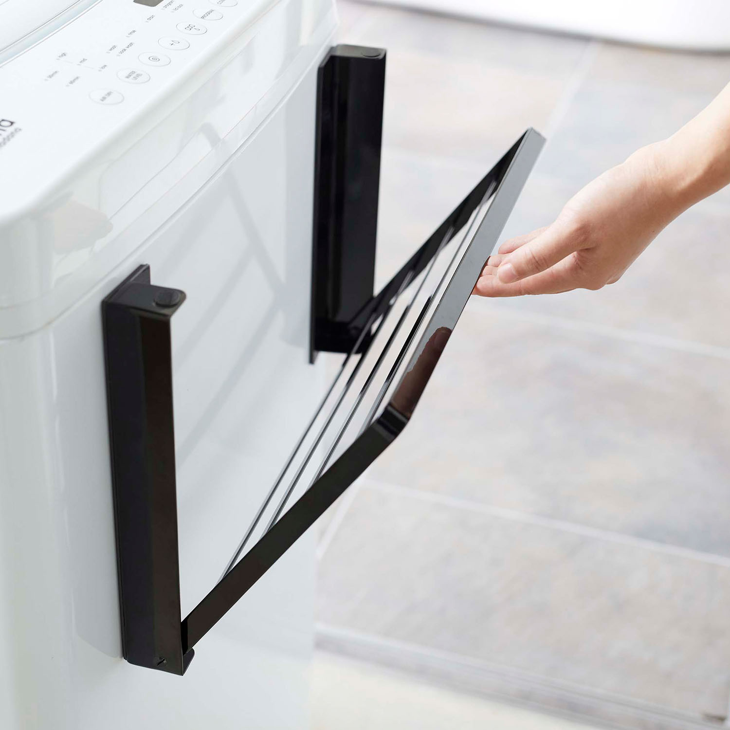 Tower Magnet Folding Rack
